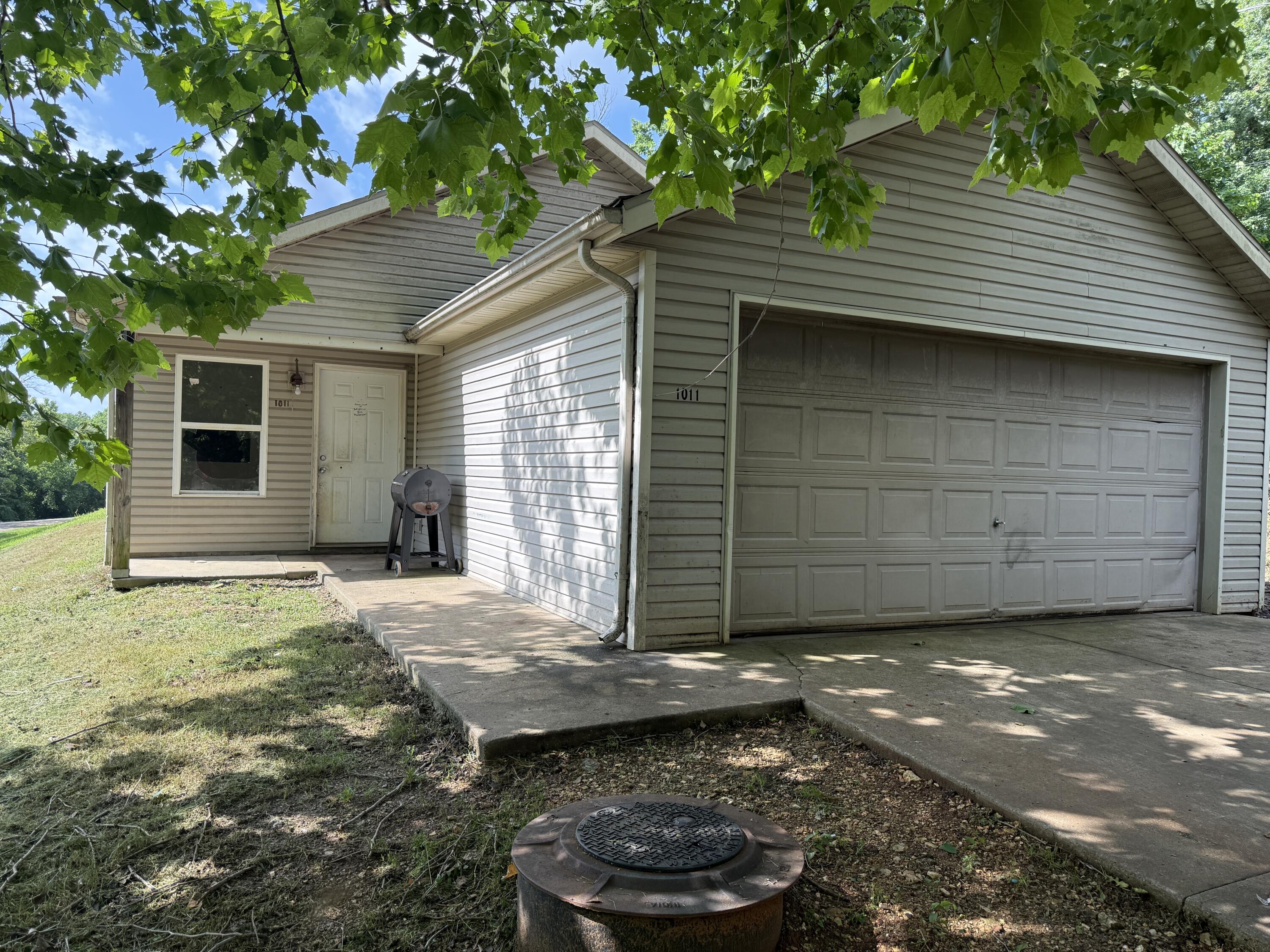 Photo of 1011 Valley Road Merriam Woods MO 65740