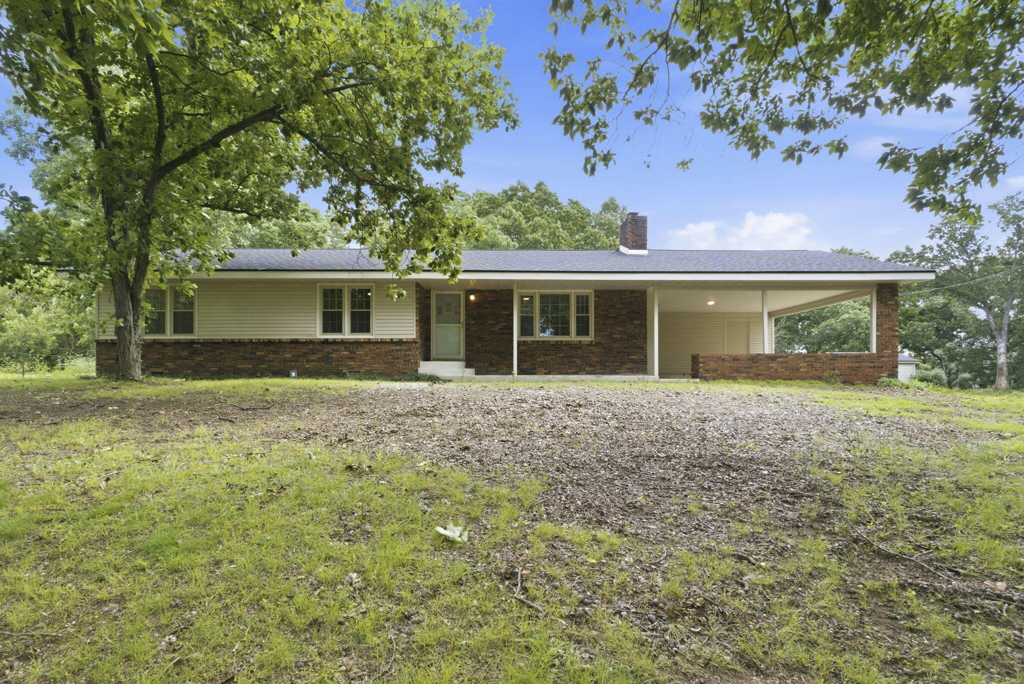 Photo of 18555 State Highway 32 Stockton MO 65785