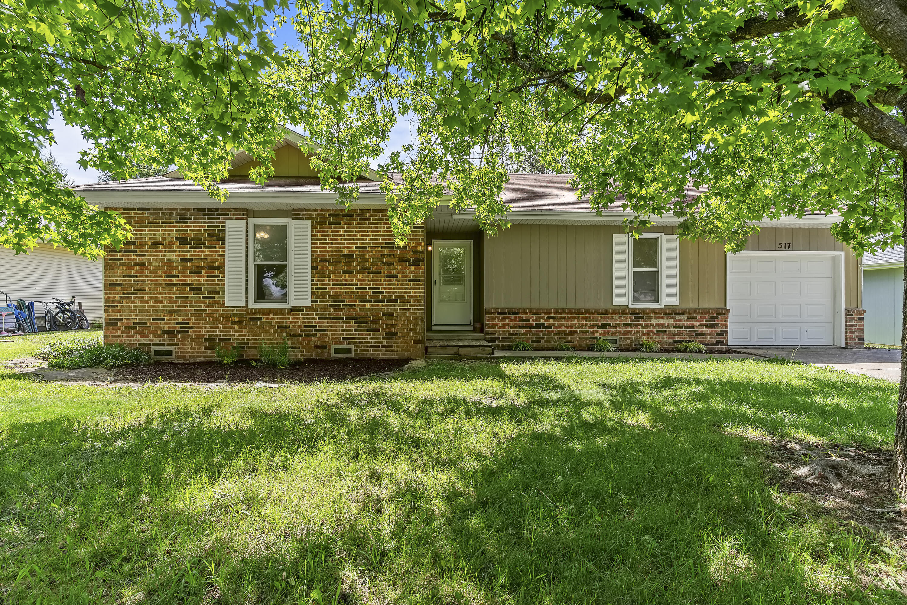 Photo of 517 S Sunrise Street Strafford MO 65757