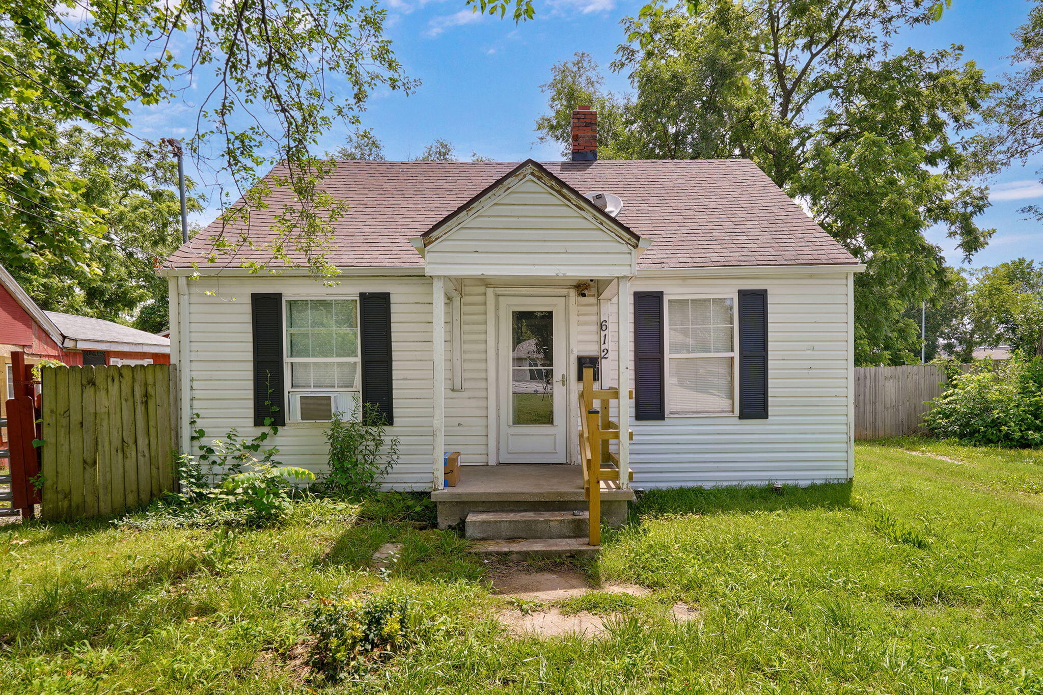 Photo of 612 N Park Avenue Springfield MO 65802