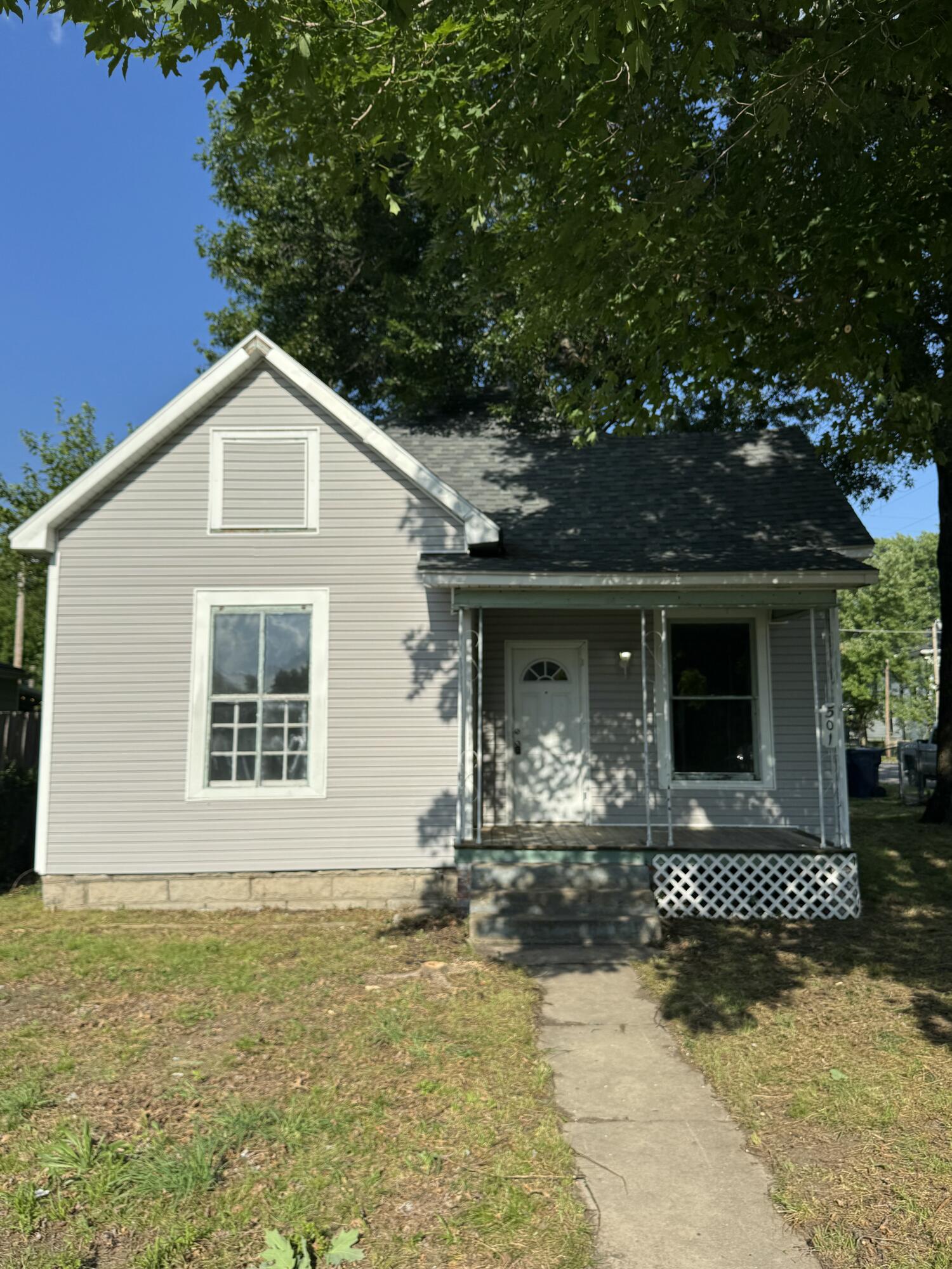 Photo of 501 N Roane Street Webb City MO 64870