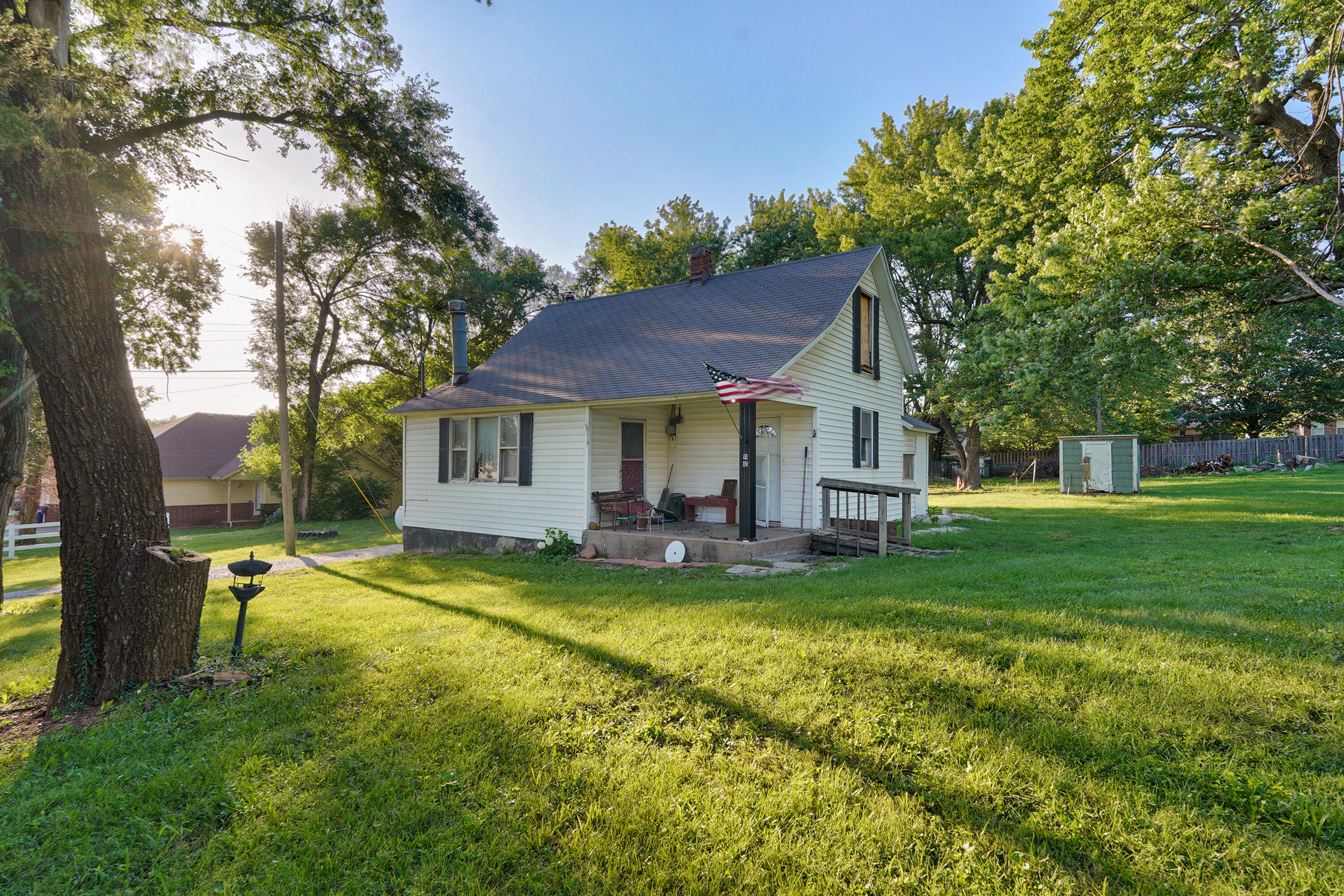 Photo of 1403/1415 E Mcclernon Street Springfield MO 65803