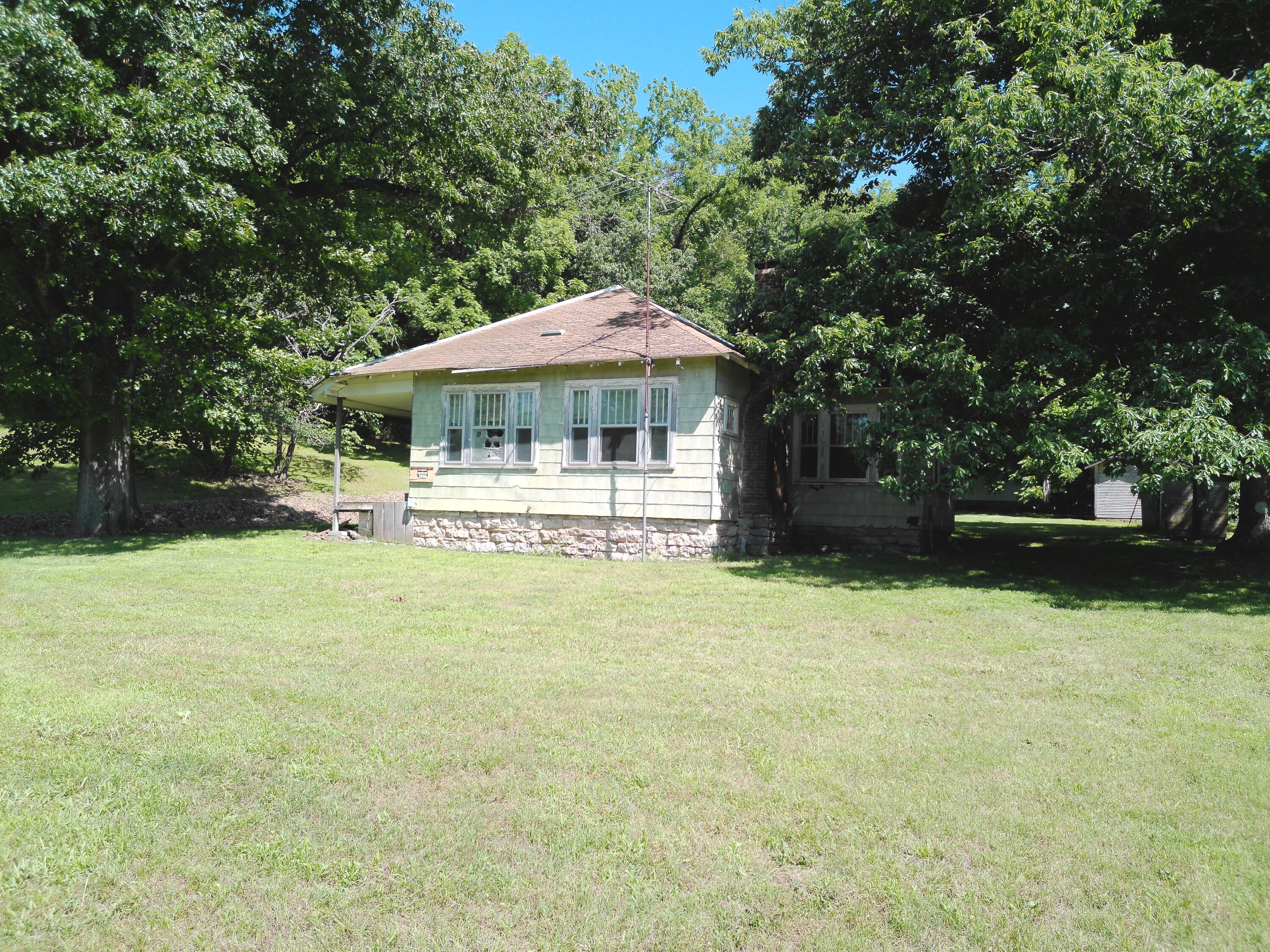 Photo of 1029 Bear Hollow Road Pineville MO 64856
