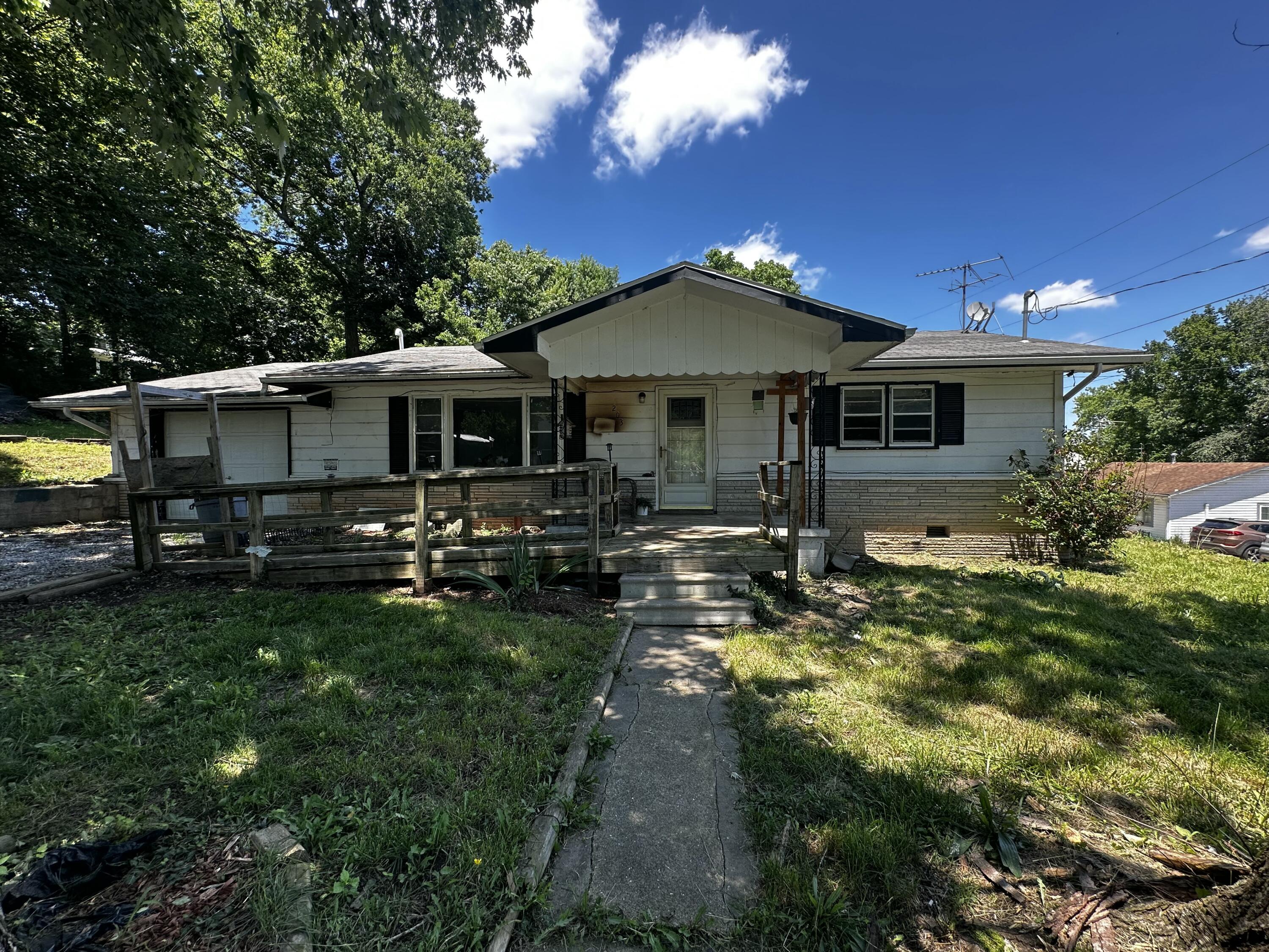 Photo of 203 W 5th Street Galena MO 65656