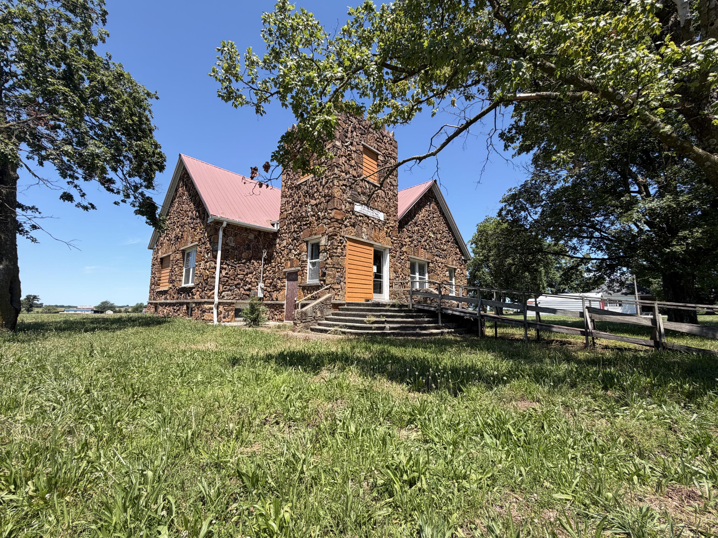 Photo of 14025 State Highway 37 Golden City MO 64748