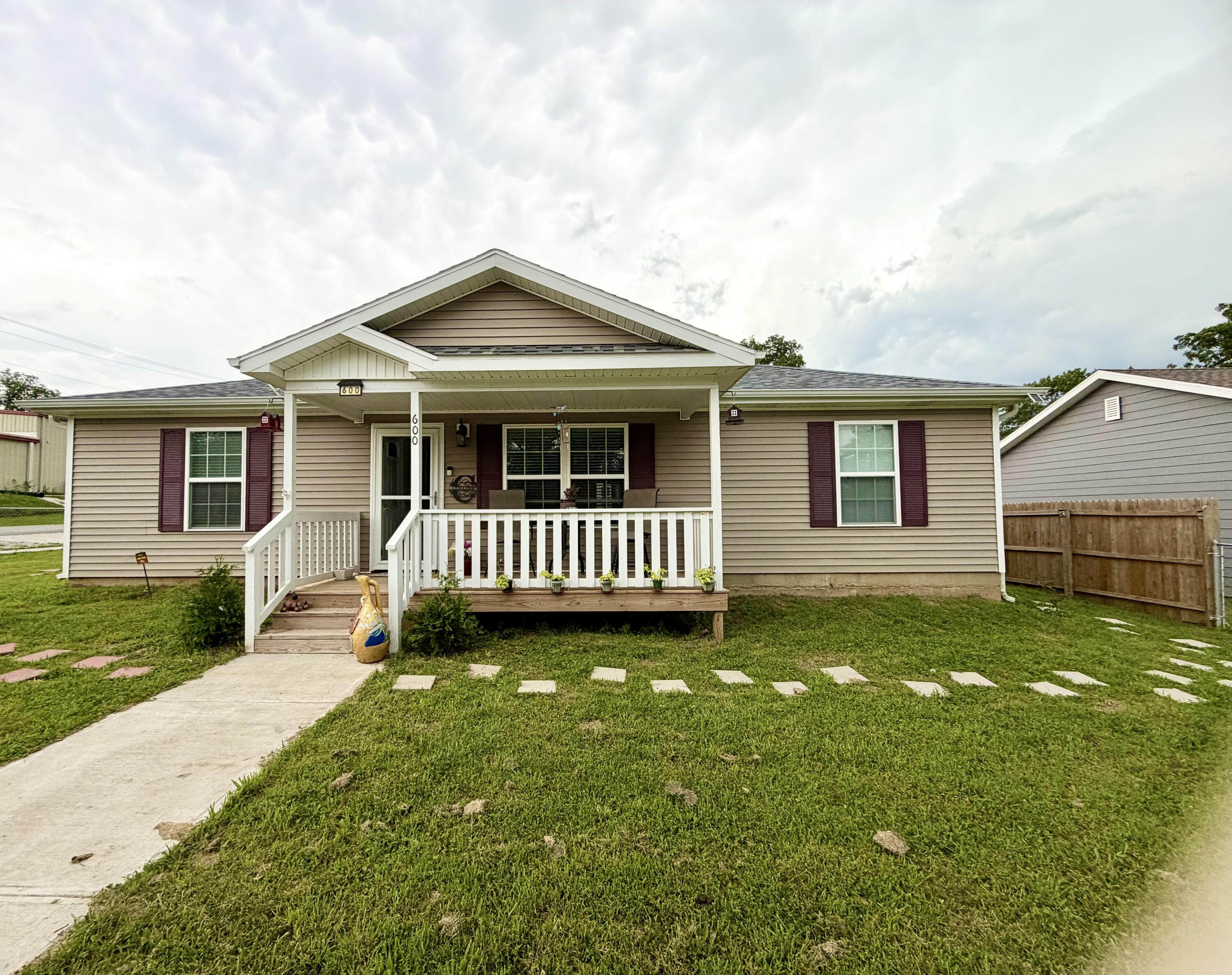 Photo of 600 N Main Street El Dorado Springs MO 64744