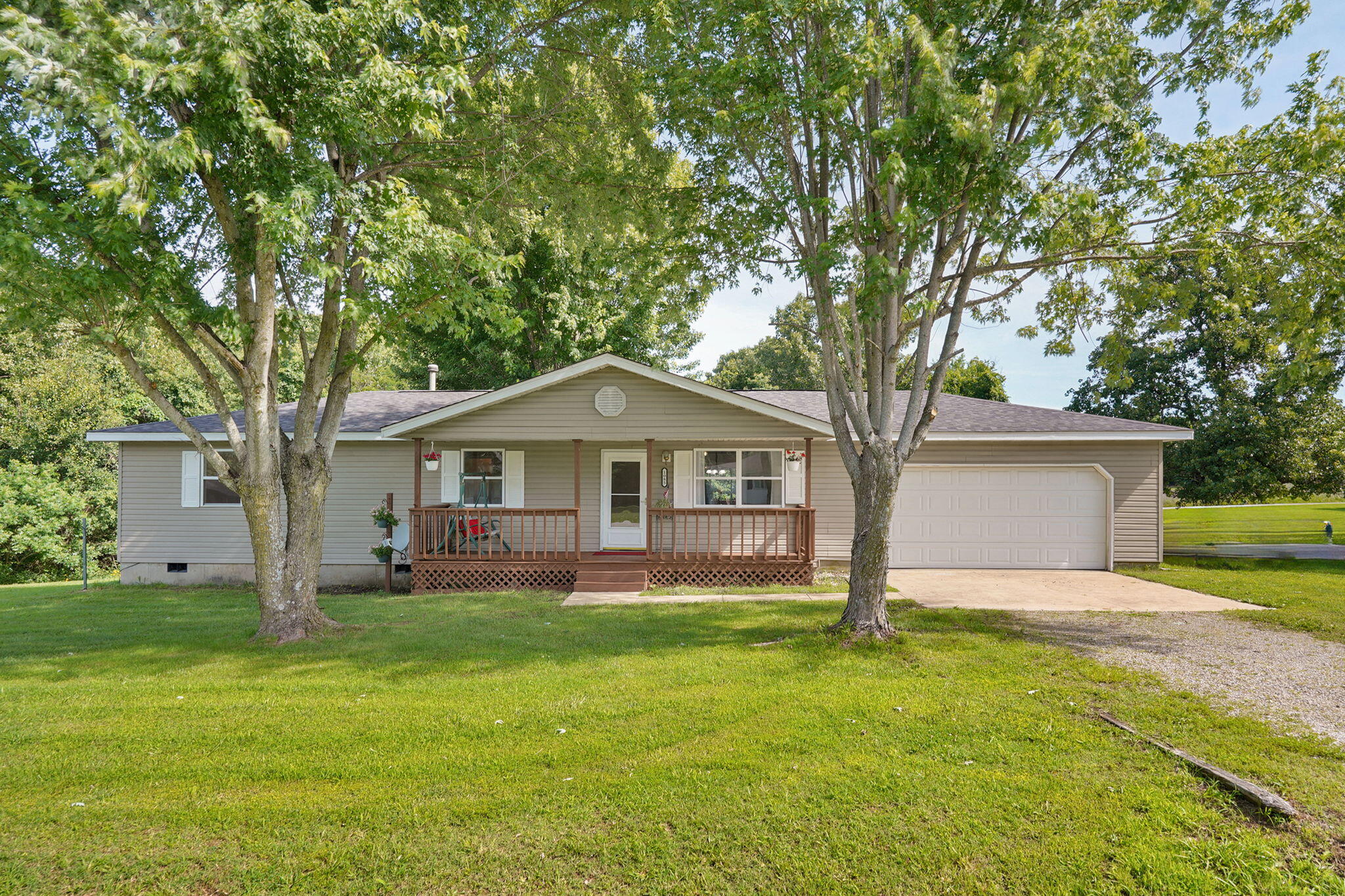 Photo of 1085 Alberta Street Fordland MO 65652