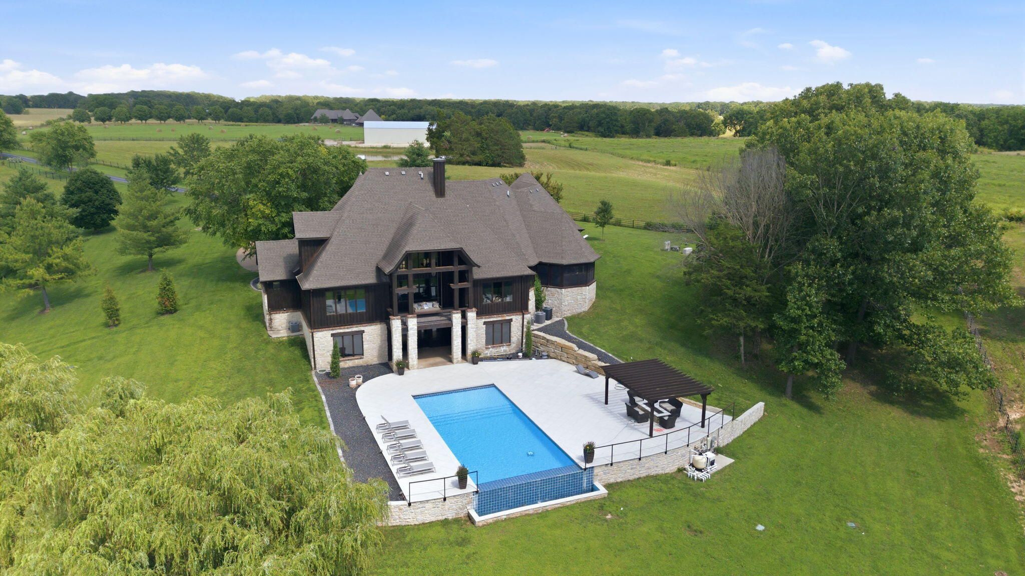 Photo of 2632 State Highway B Rogersville MO 65742