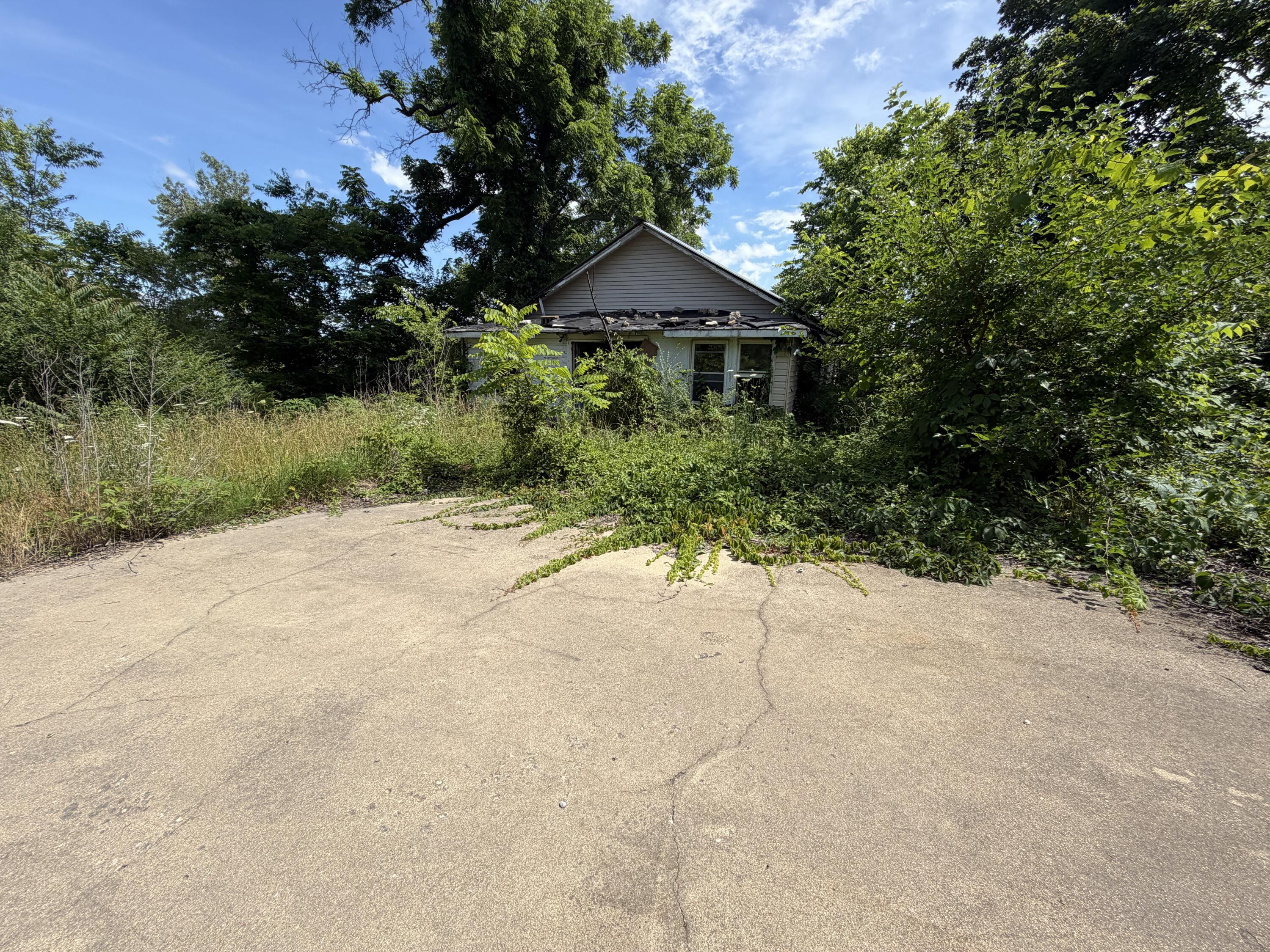 Photo of 8804 Ward Street Birch Tree MO 65438