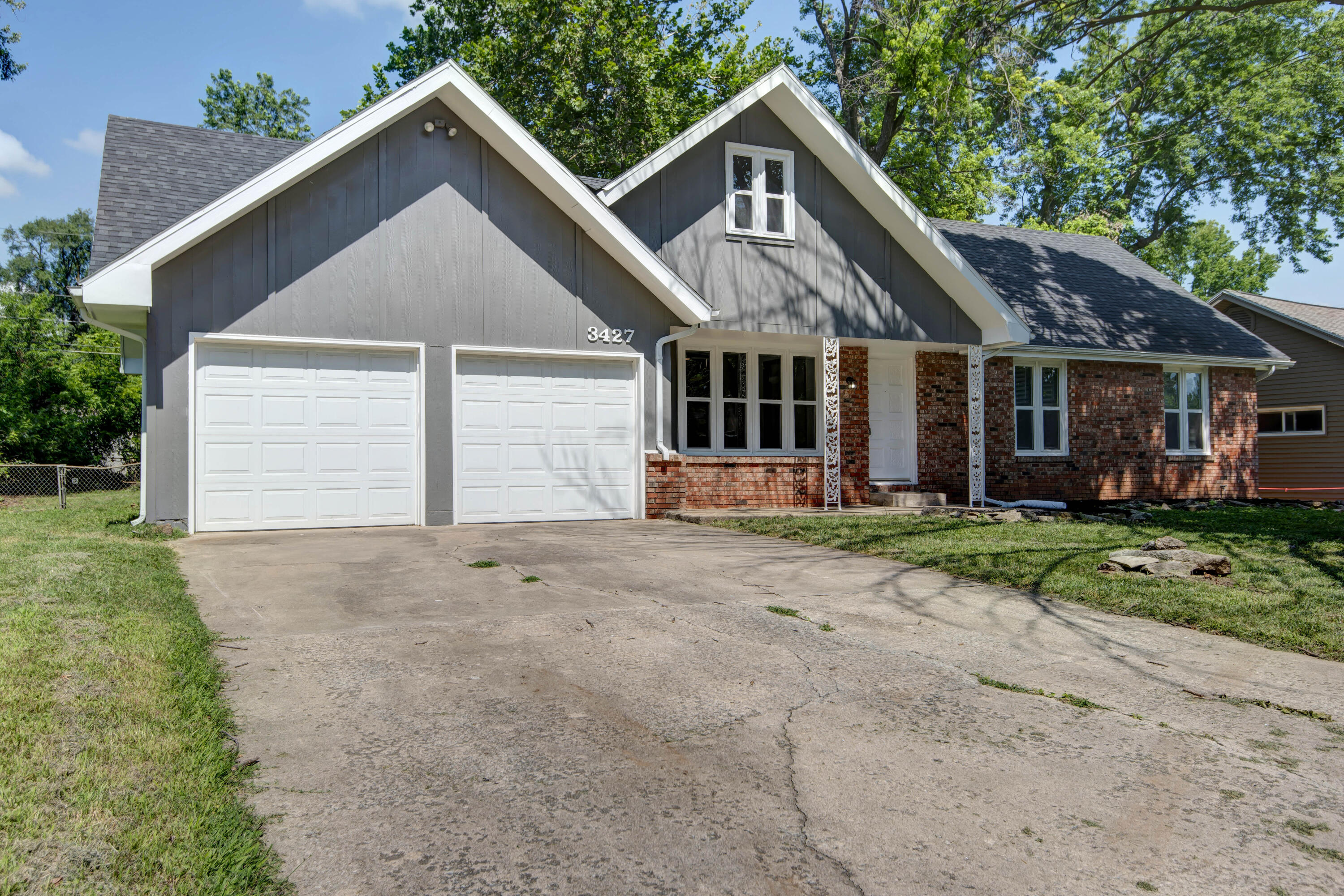 Photo of 3427 S Nettleton Avenue Springfield MO 65807