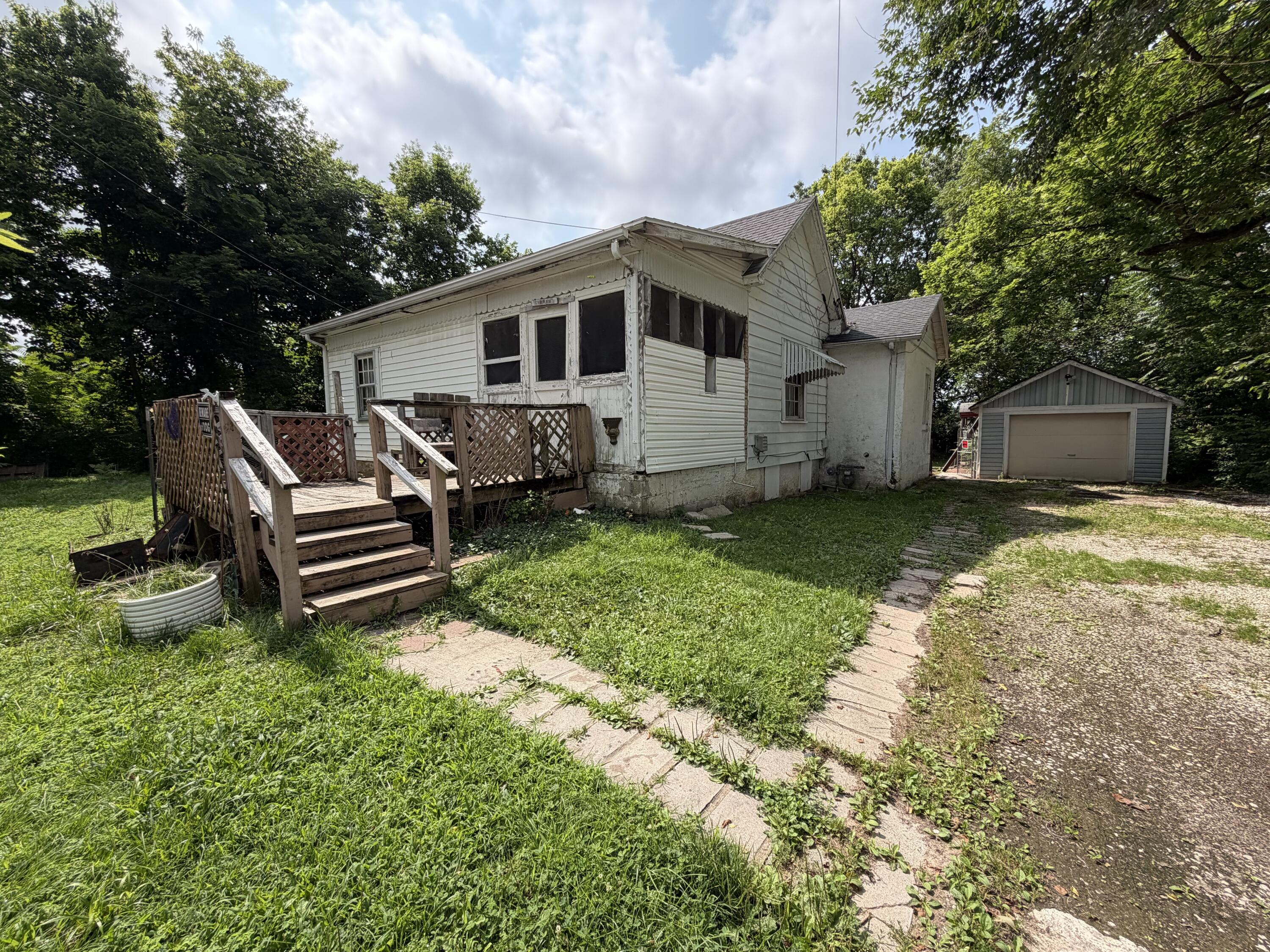 Photo of 1218 E Locust Street Springfield MO 65803