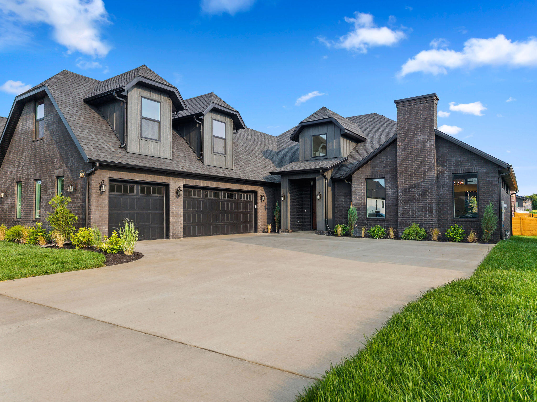 Photo of 1834 E Skyline Avenue Ozark MO 65721