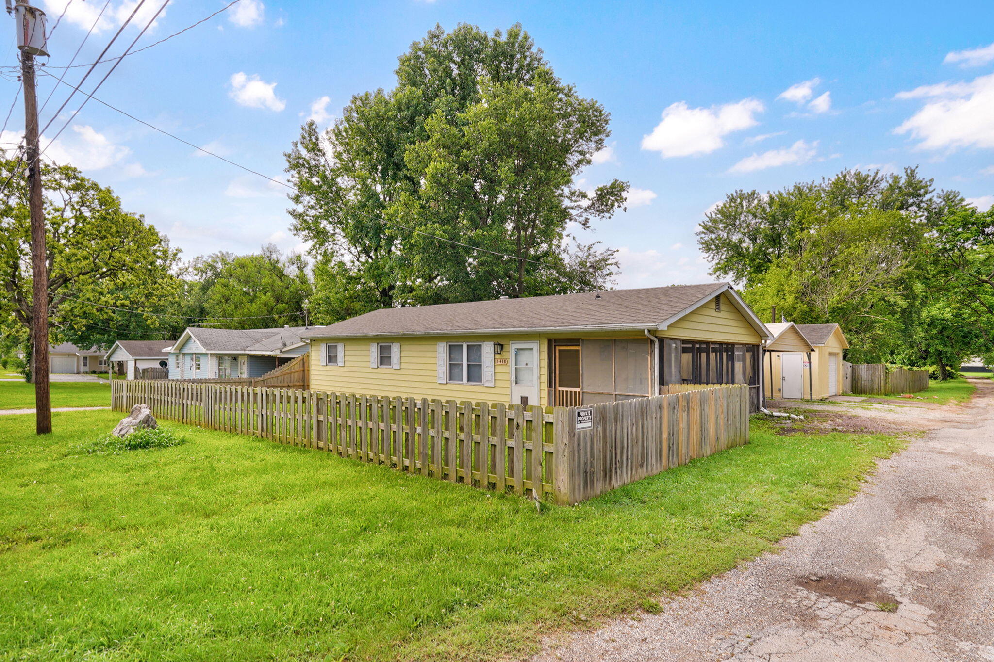 Photo of 2418 W Lynn Street Springfield MO 65802