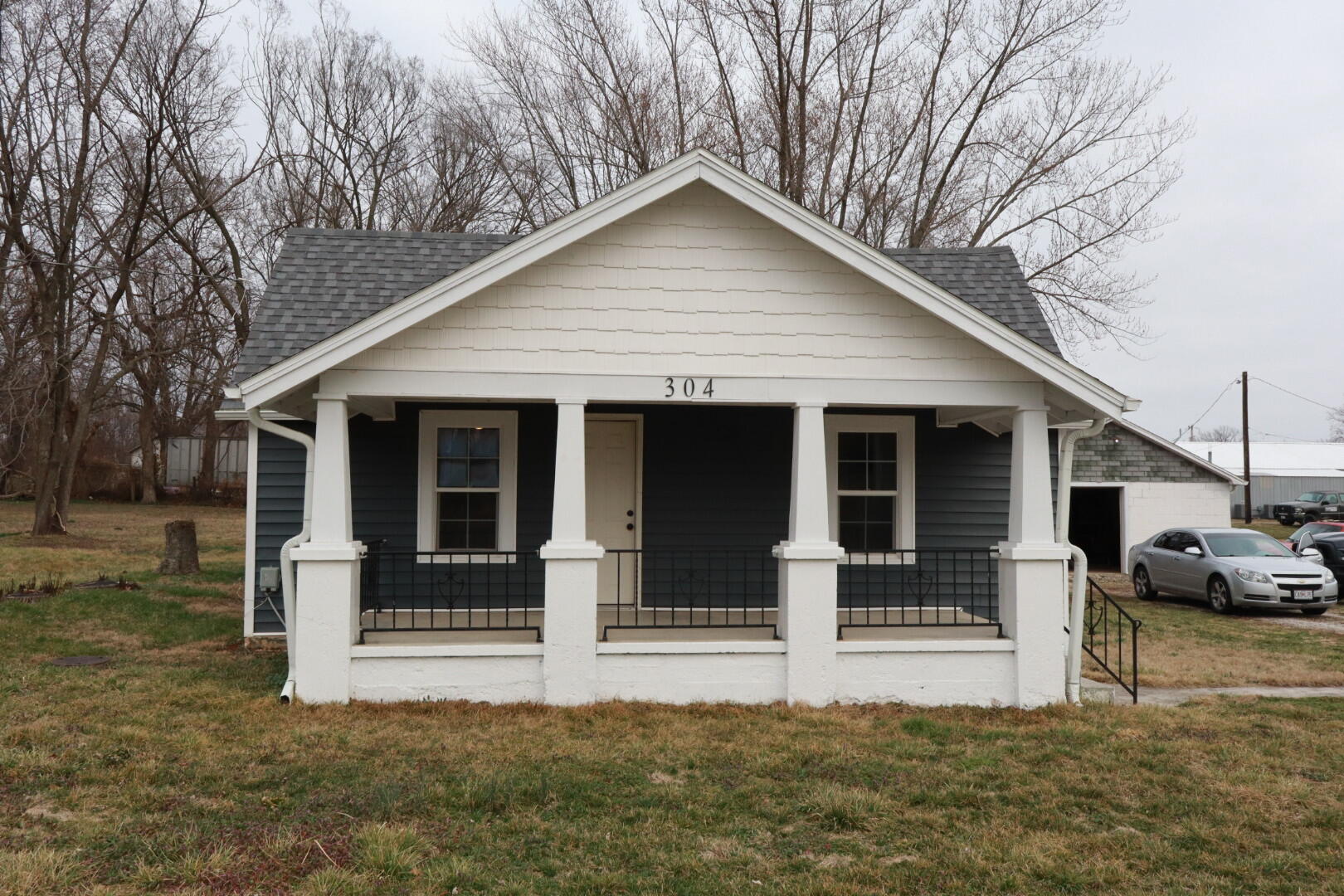 Photo of 304 N Thurmond Avenue Ash Grove MO 65604