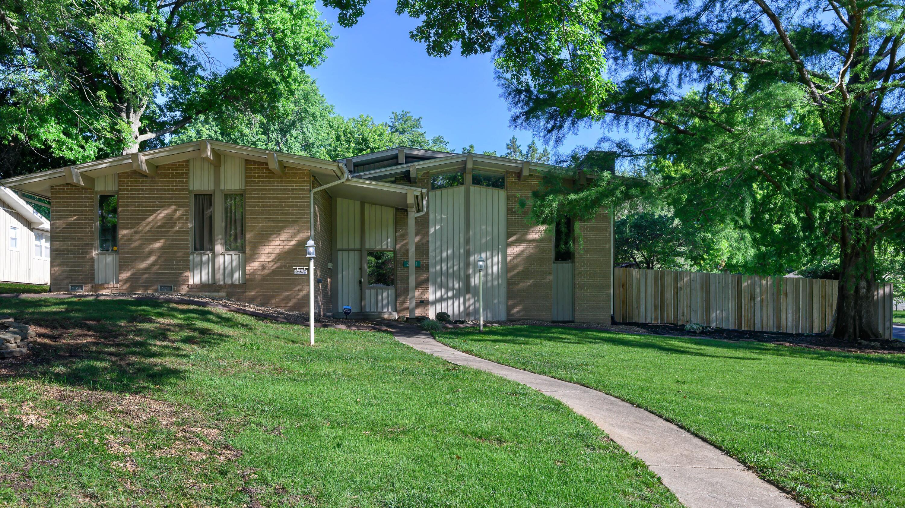 Photo of 2291 E Mirabeau Street Springfield MO 65804