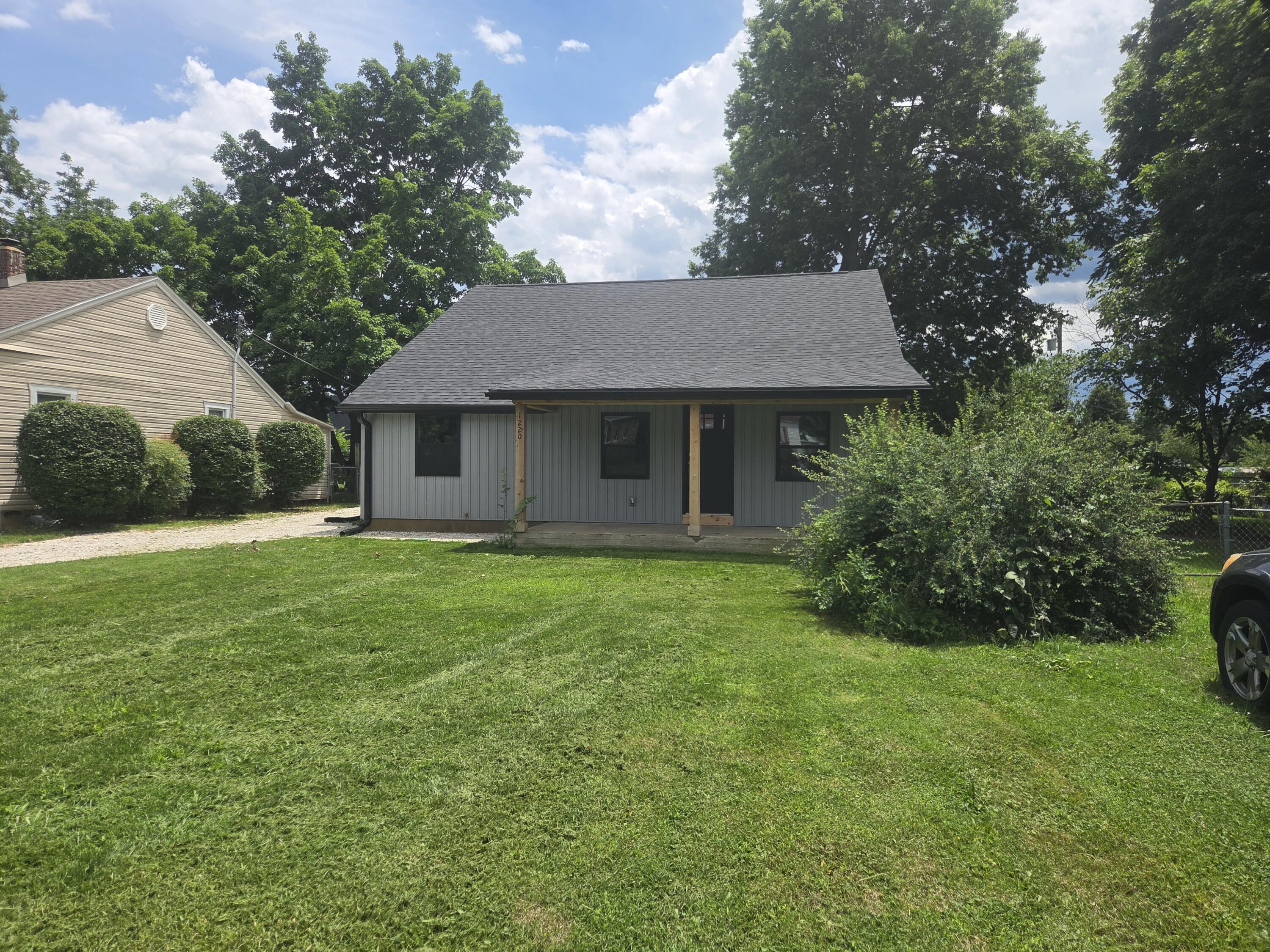 Photo of 1220 E University Street Springfield MO 65804