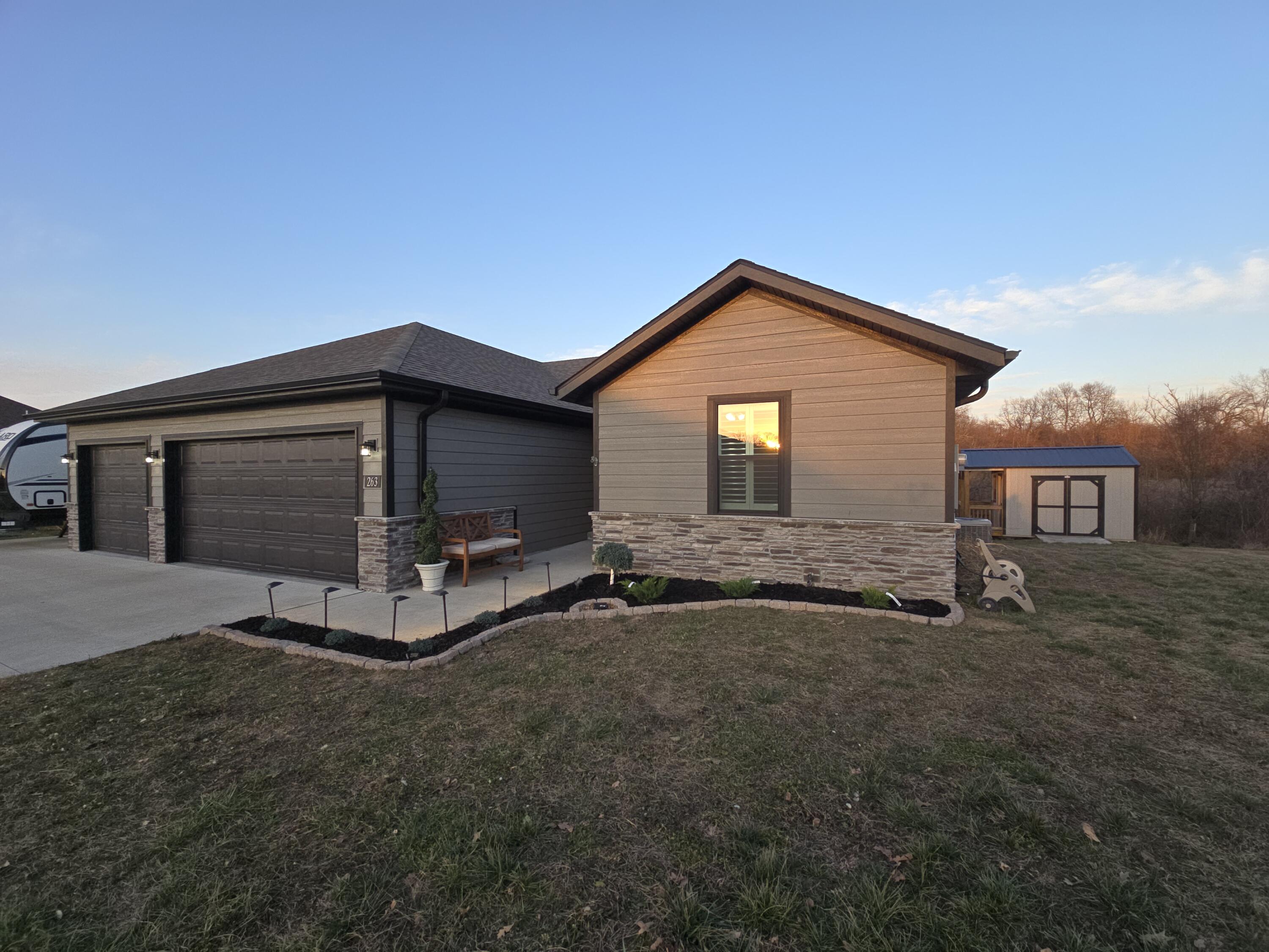 Photo of 263 E Garnet Drive Republic MO 65738