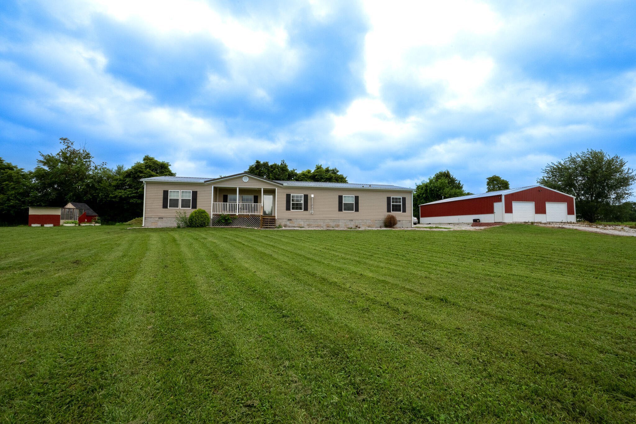 Photo of 20026 Farm Road 1107 Cassville MO 65625