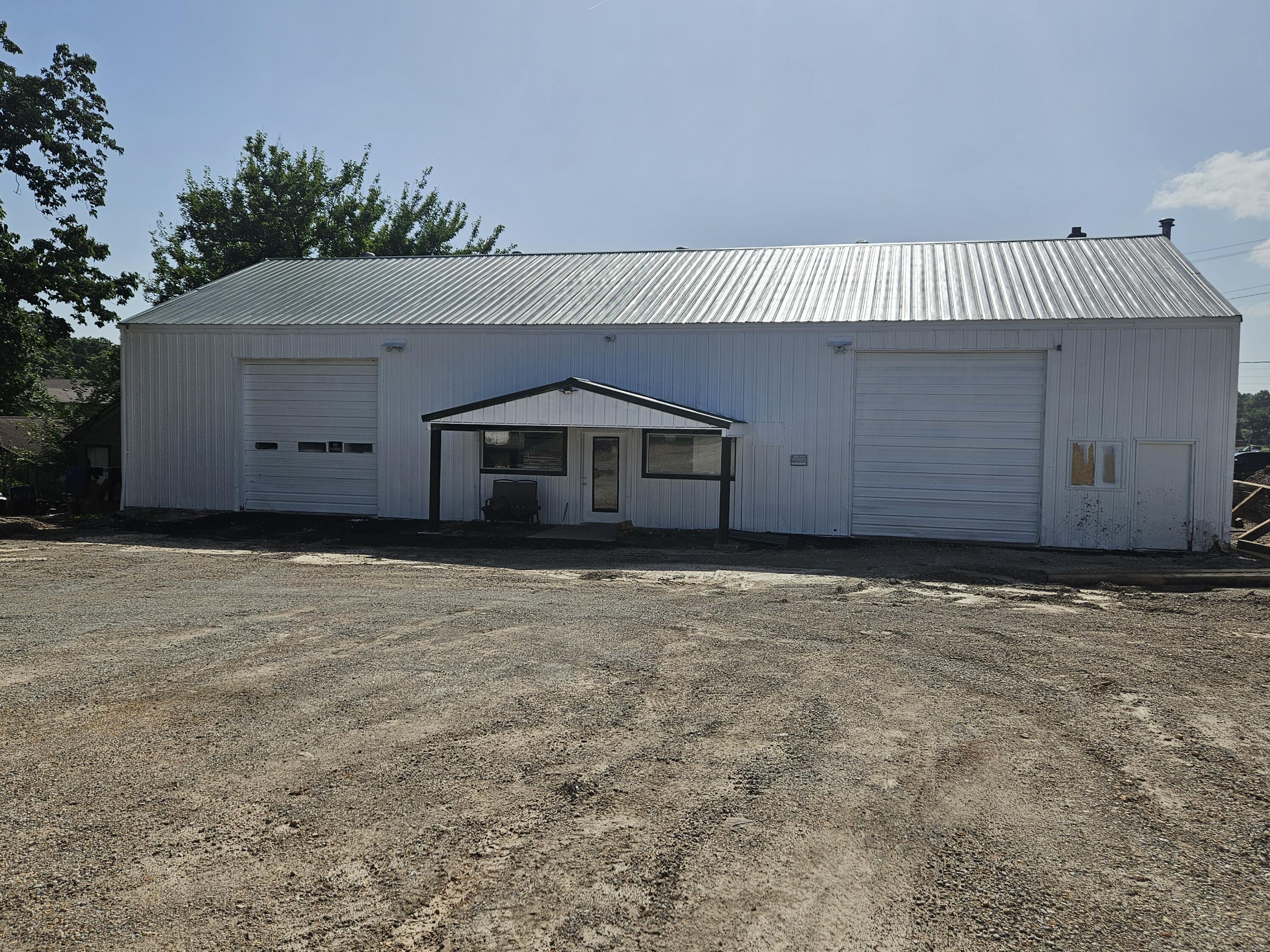 Photo of 205 N Oakland Avenue Mountain Grove MO 65711