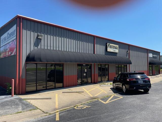 Photo of 123 Industrial Park Drive #C Hollister MO 65672