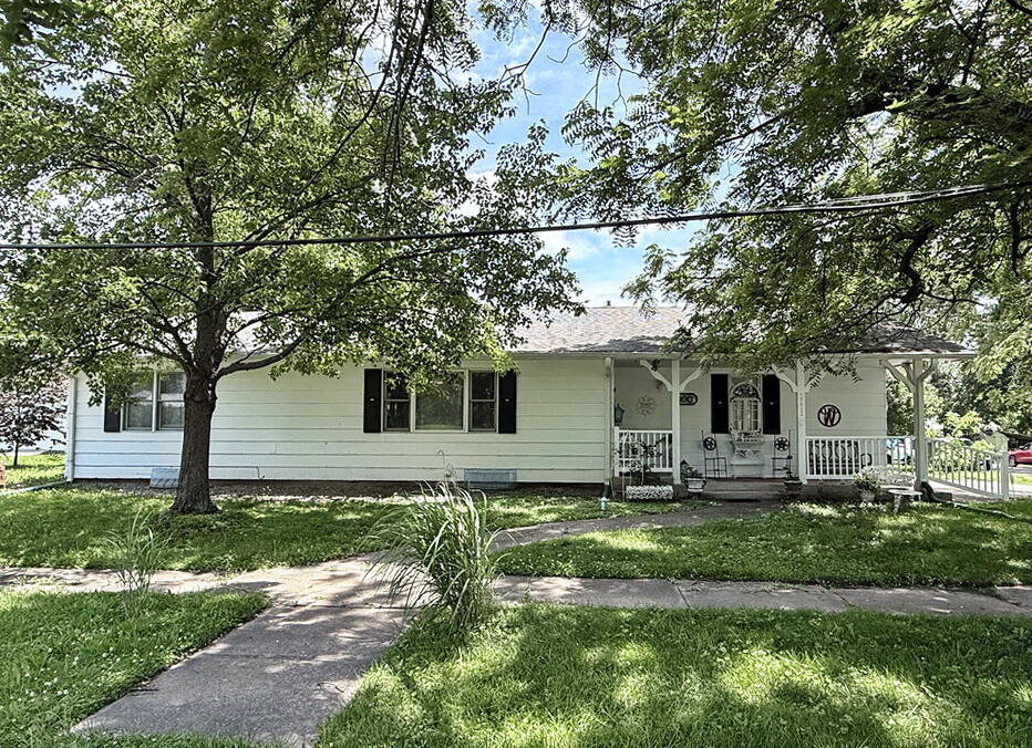 Photo of 100 N Hickory Street Appleton City MO 64724