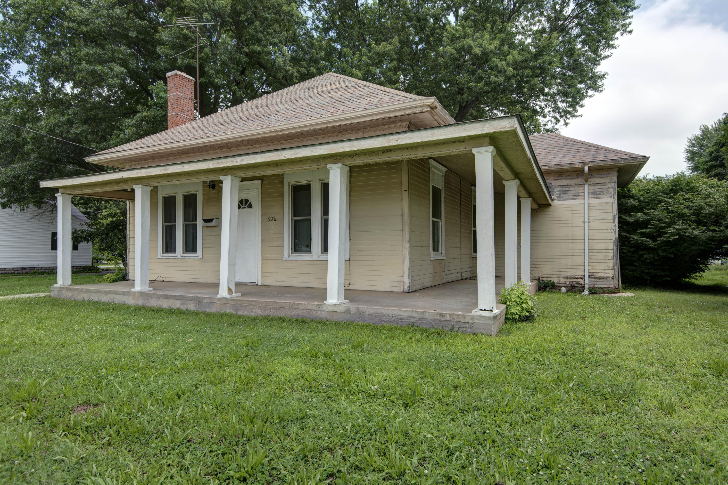 Photo of 808 N Mccanse Street Mt Vernon MO 65712