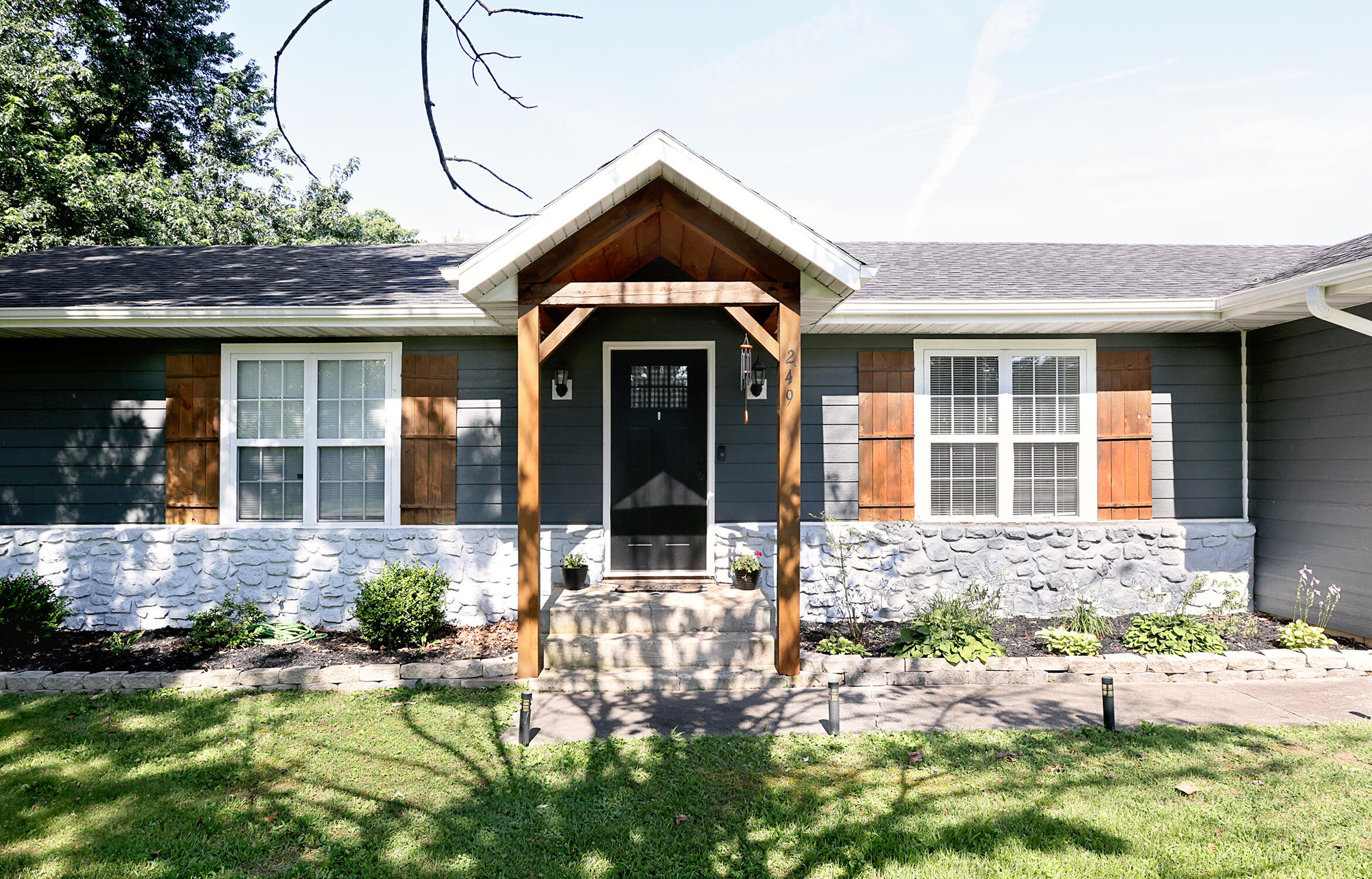 Photo of 249 Pine Ridge Street Marshfield MO 65706