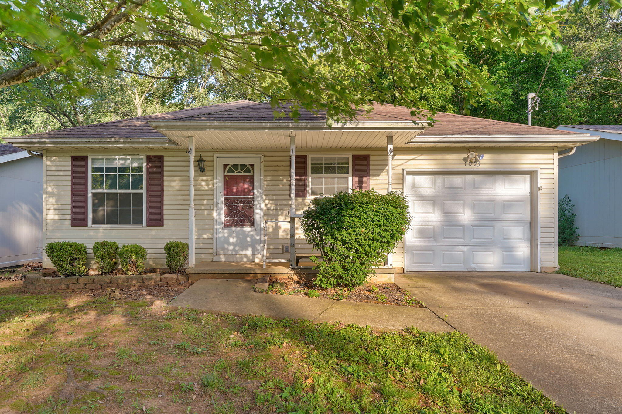 Photo of 1053 S Colgate Avenue Springfield MO 65802
