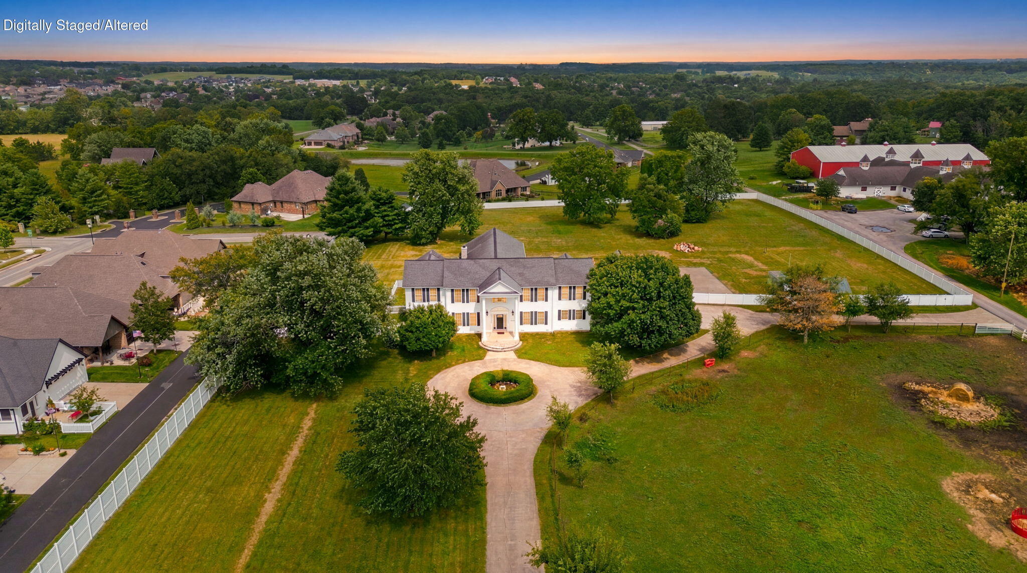 Photo of 1132 N Farm Road 185 Springfield MO 65802