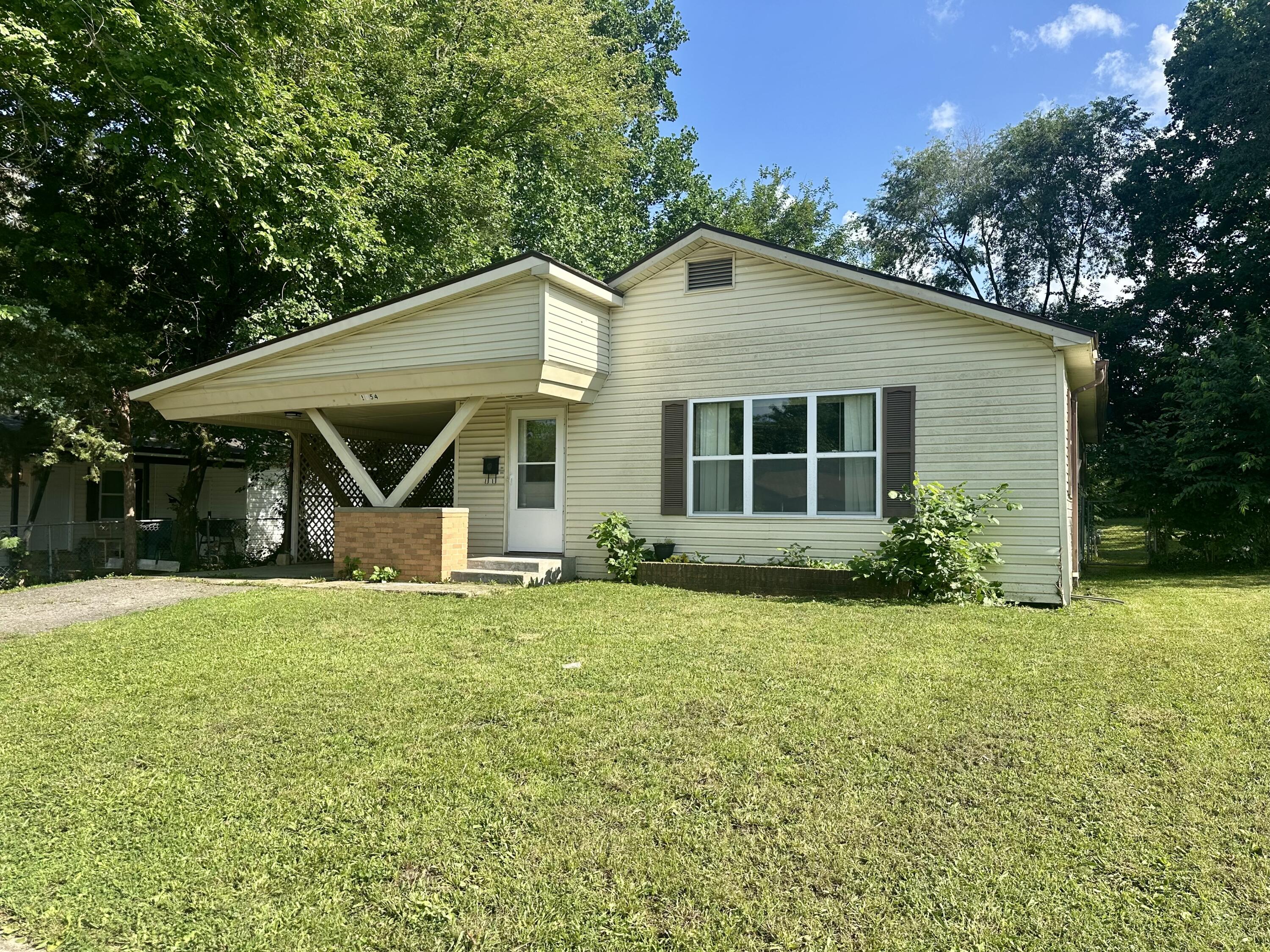 Photo of 1054 W 6th Street West Plains MO 65775