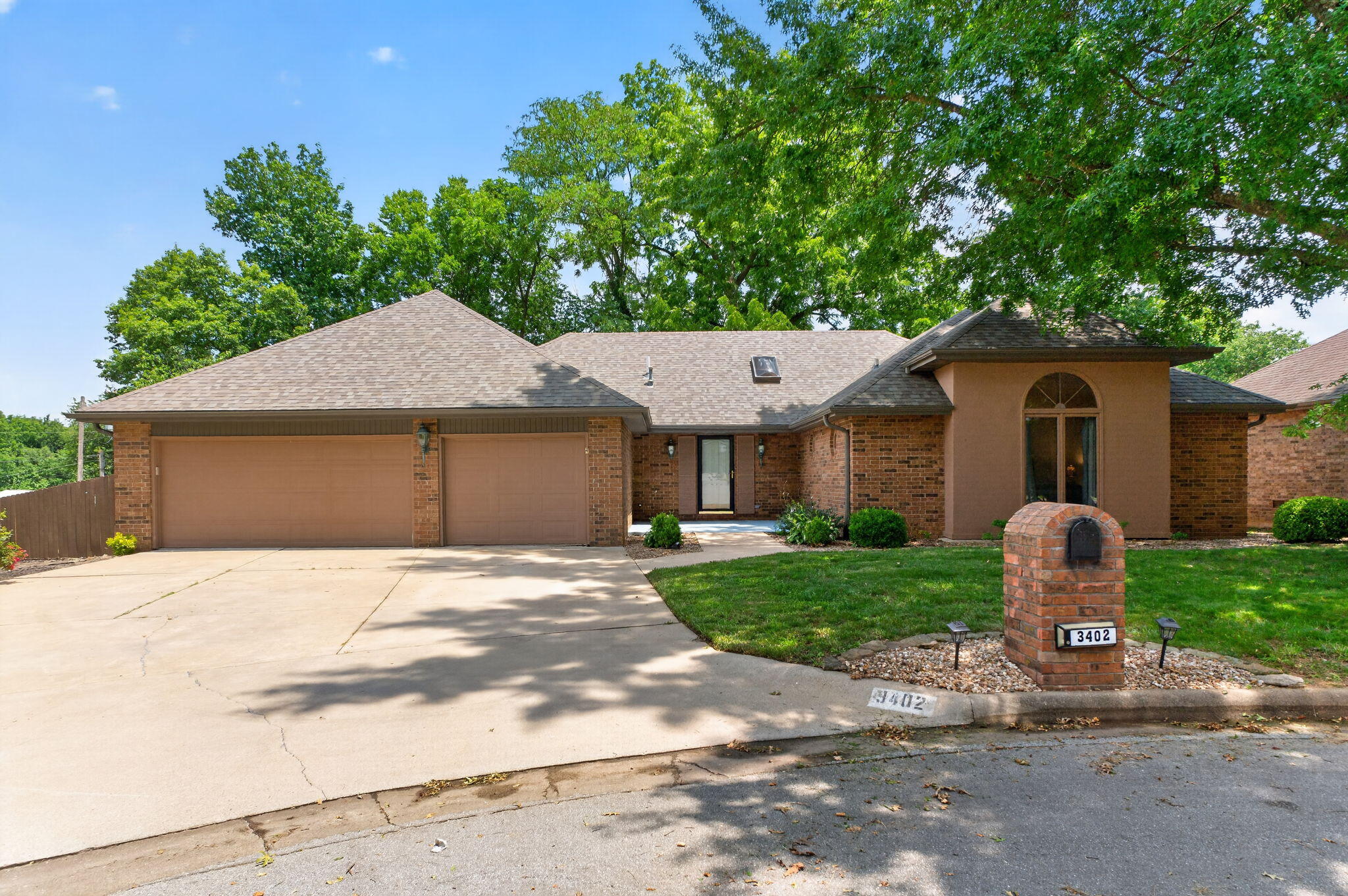 Photo of 3402 S Valley View Avenue Springfield MO 65804