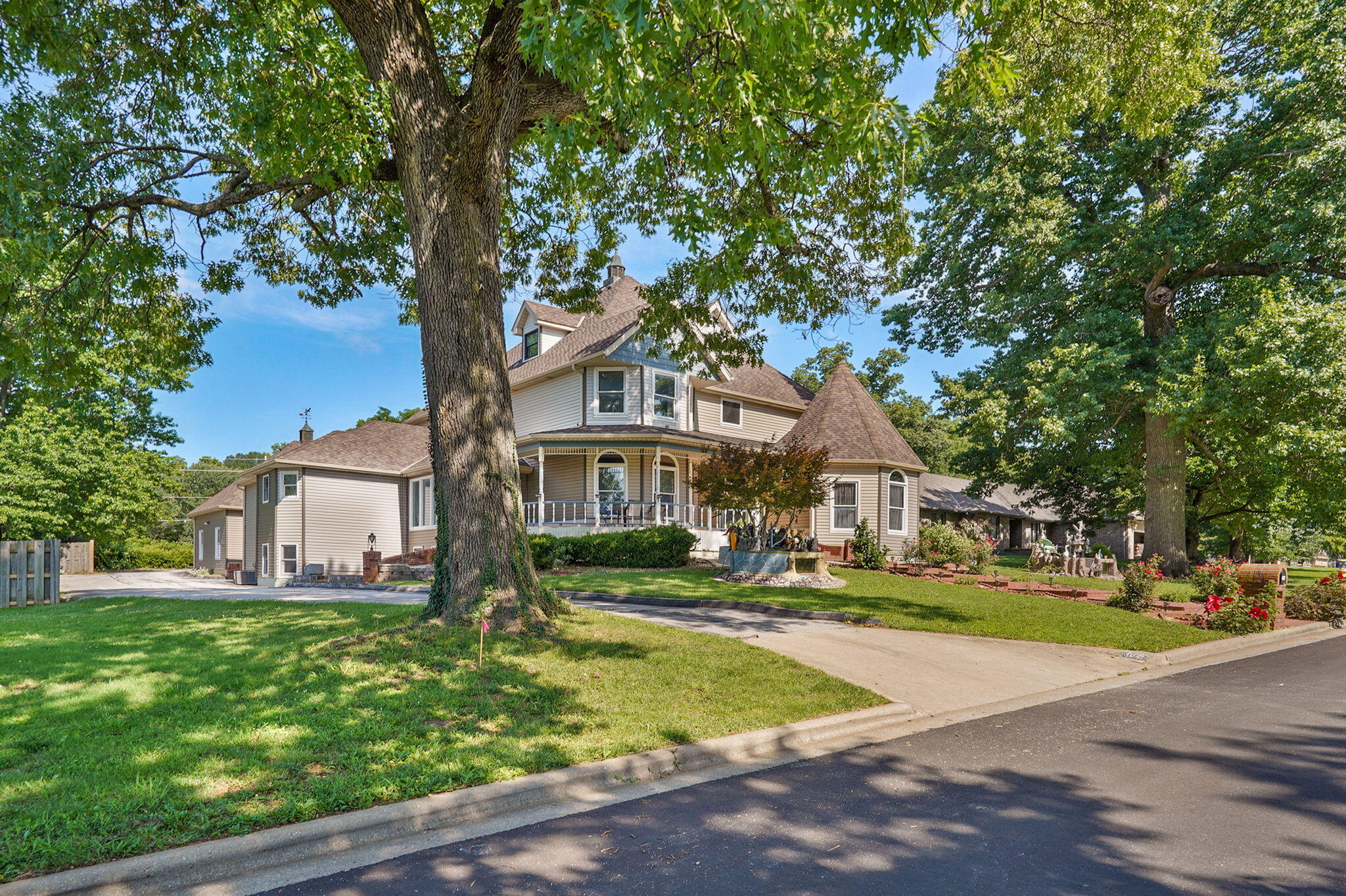 Photo of 4967 S Buckingham Lane Springfield MO 65810