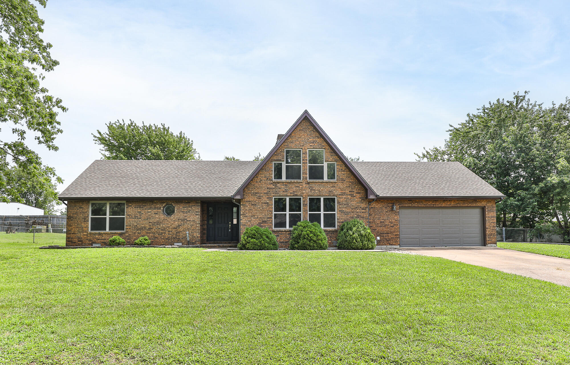 Photo of 1922 S Colony Avenue Bolivar MO 65613