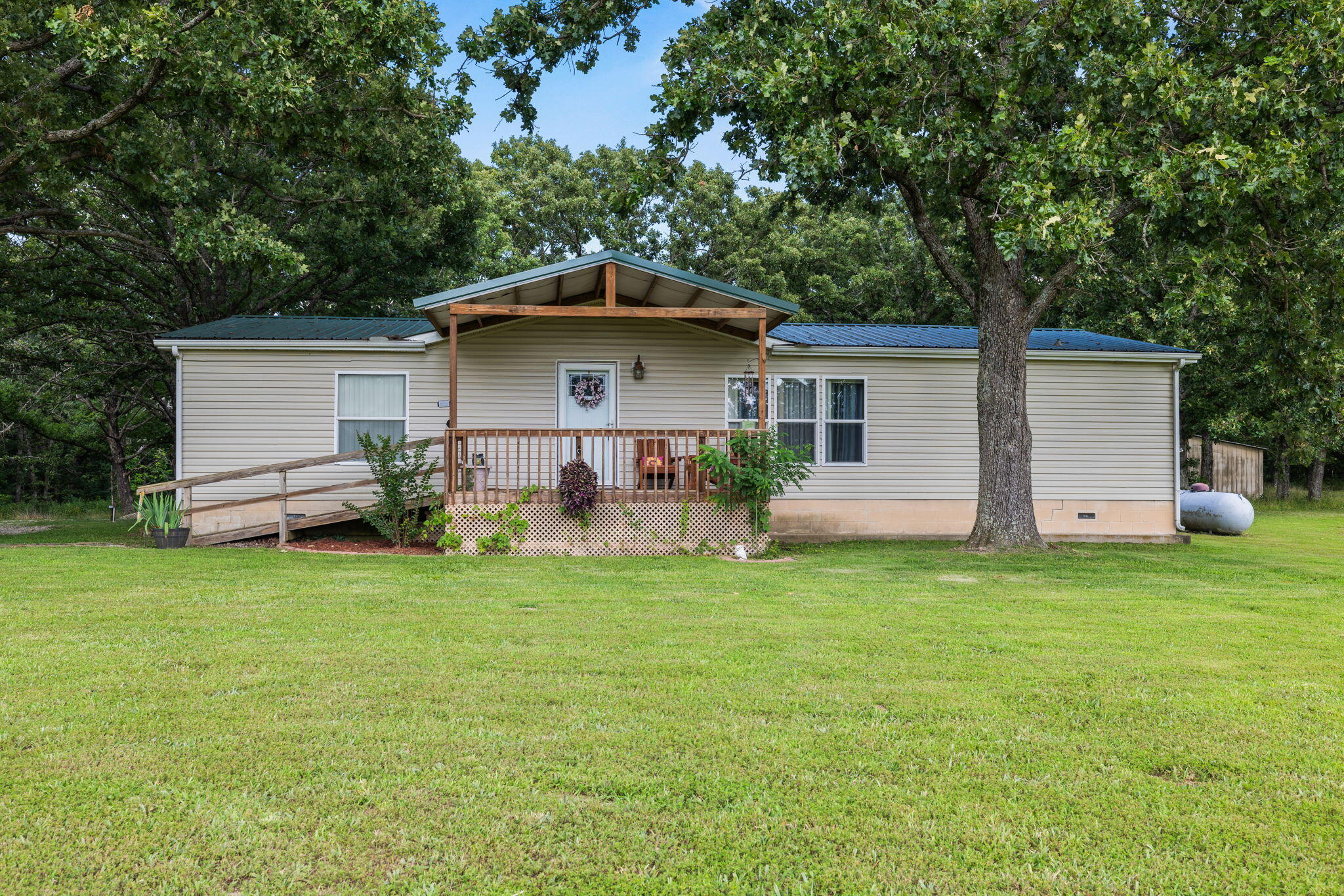 Photo of 192/194 Cheyenne Road Tunas MO 65764