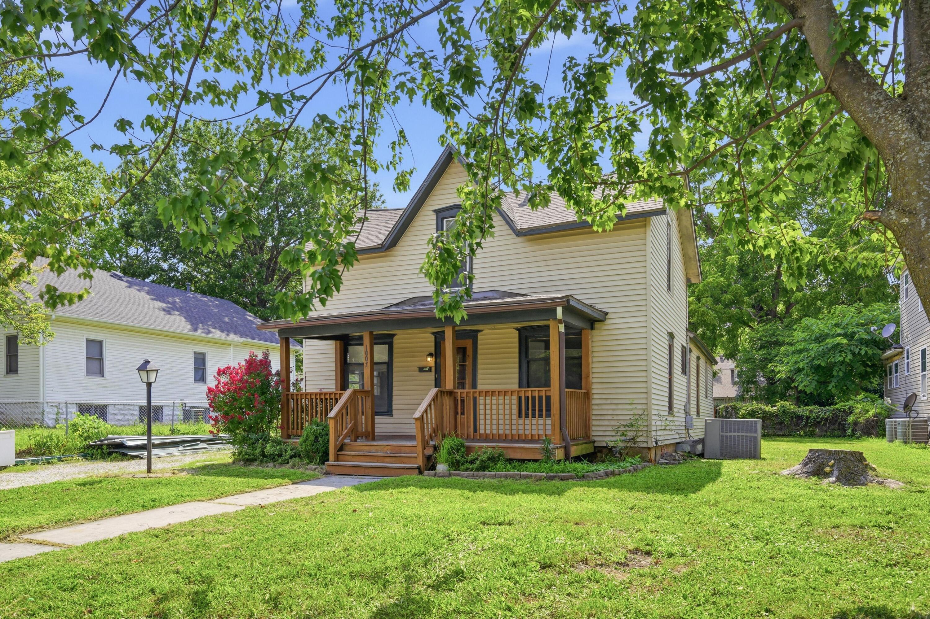 Photo of 1007 Grant Street Carthage MO 64836