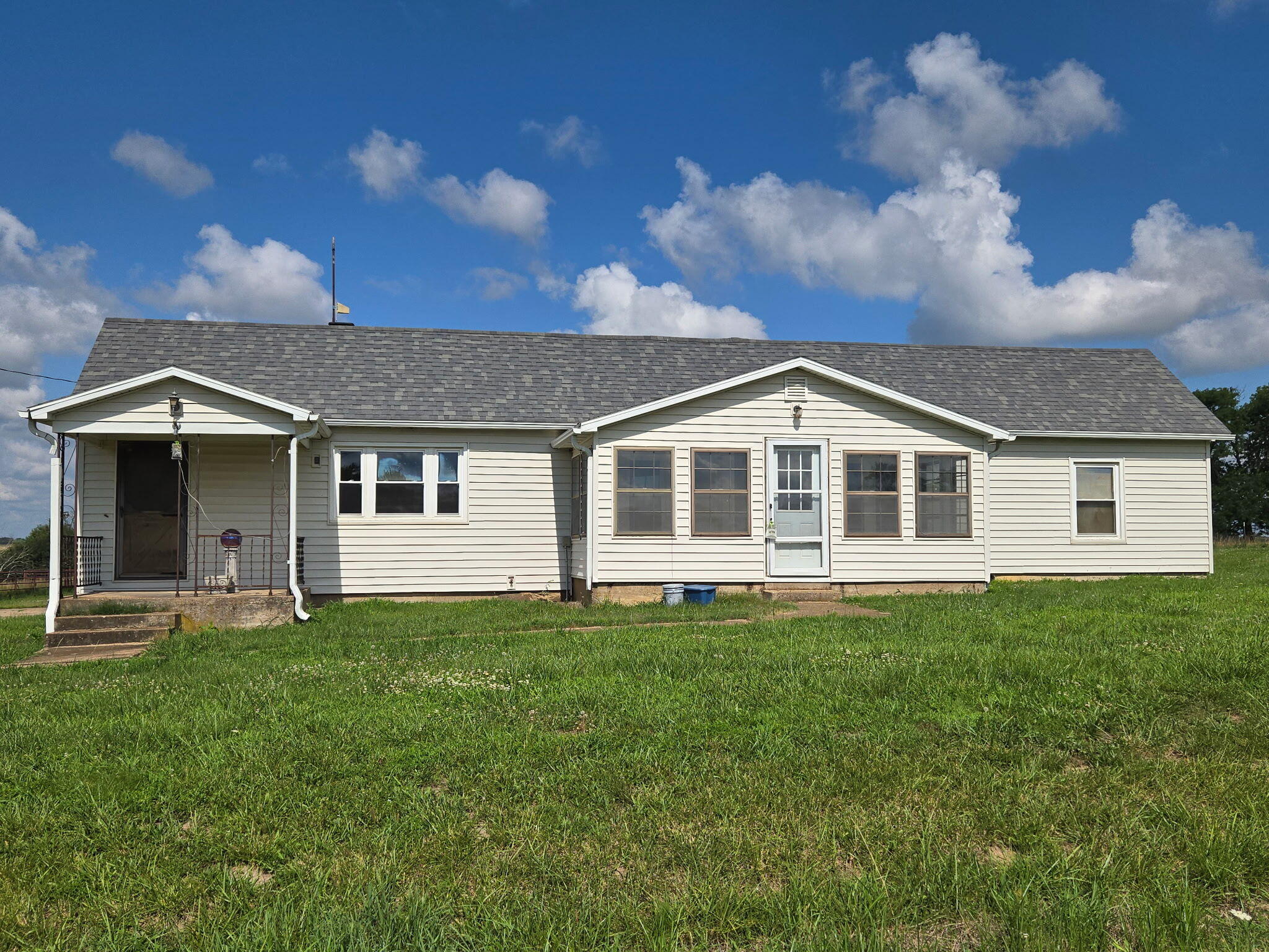 Photo of 17254 County Road 121 Weaubleau MO 65774