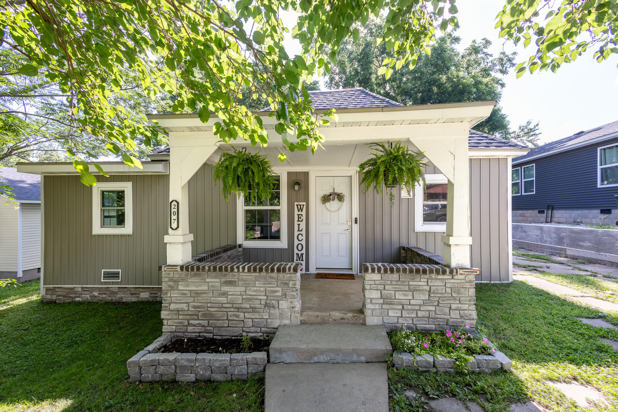 Photo of 207 N Maple Street Monett MO 65708