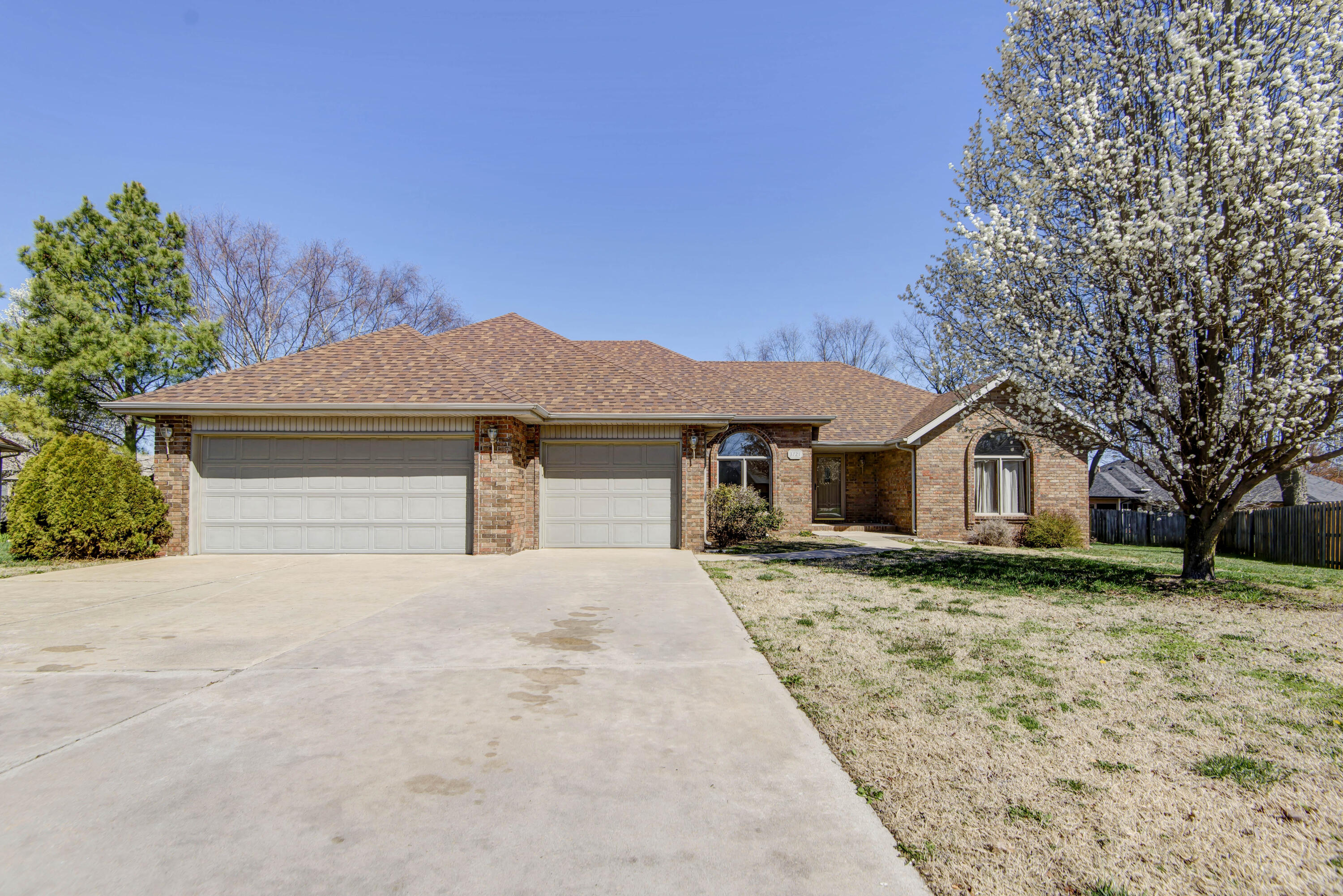 Photo of 3721 W Birchwood Court Springfield MO 65807