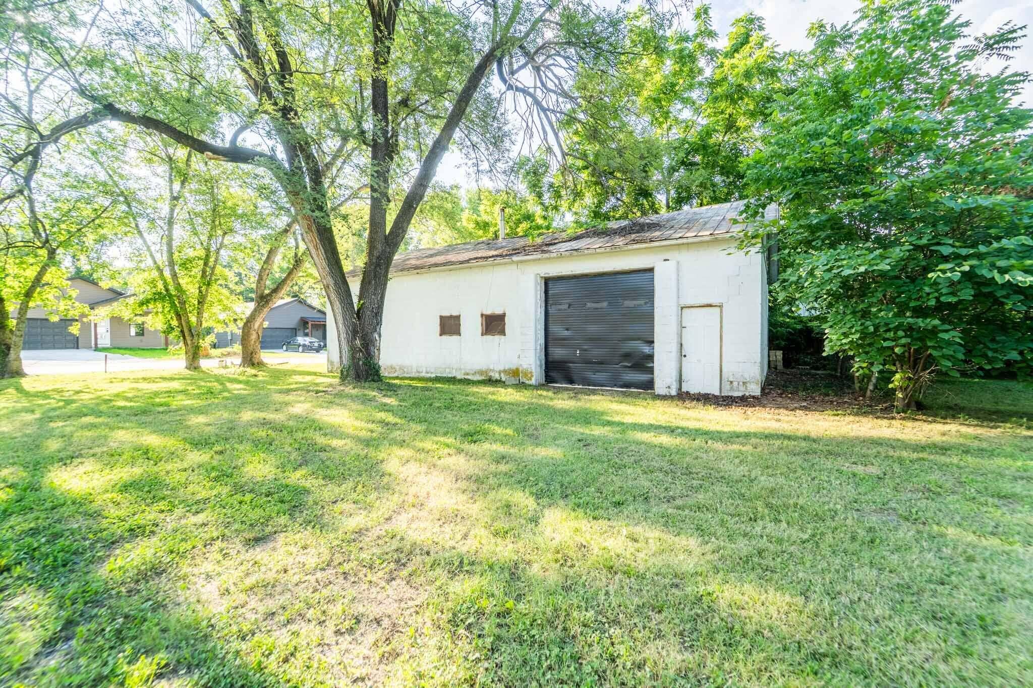 Photo of 219 Pine Street Sparta MO 65753