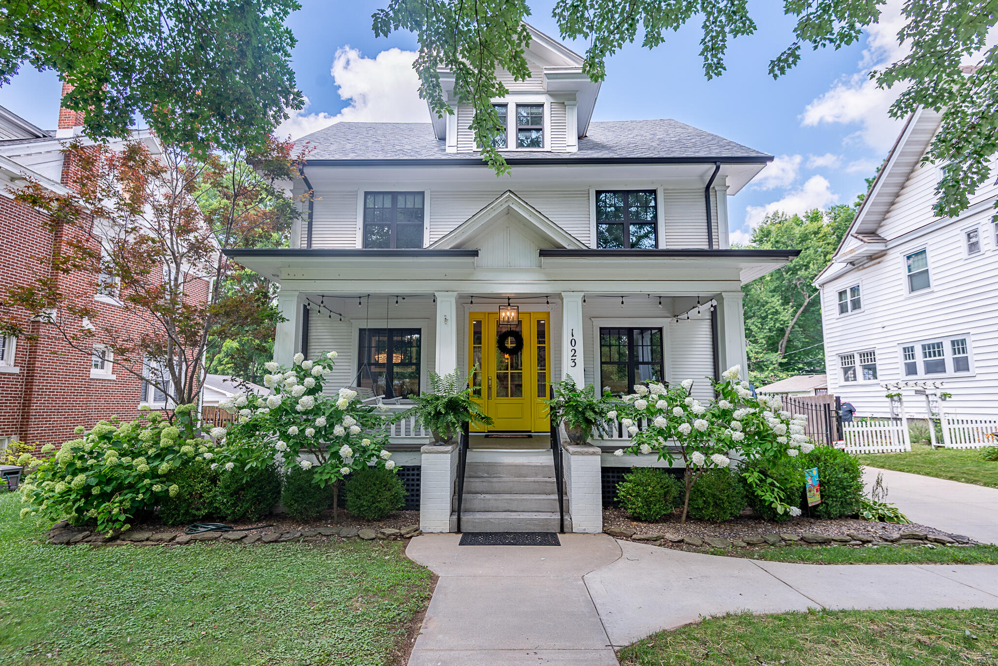 Photo of 1023 S Pickwick Avenue Springfield MO 65804