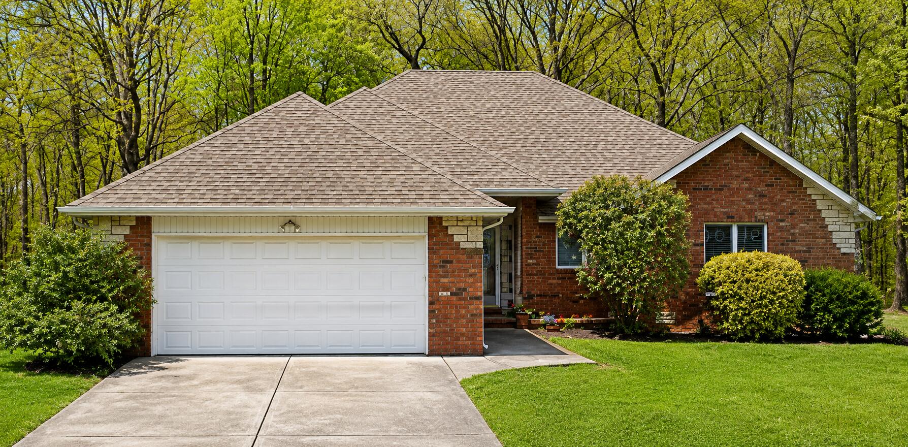 Photo of 1081 W Woodbine Street Springfield MO 65803