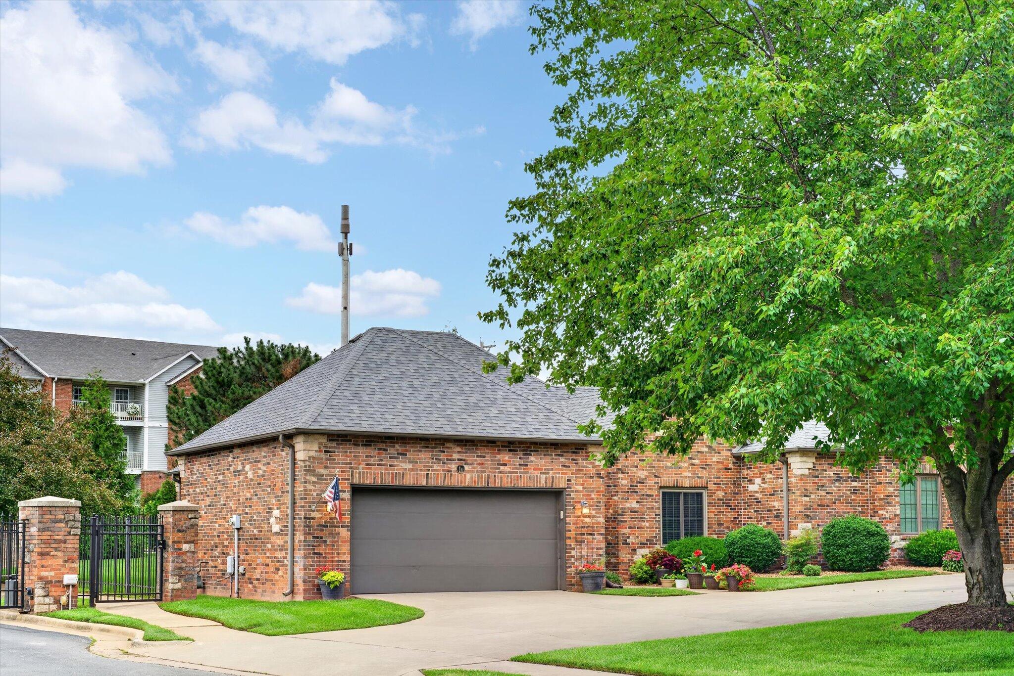 Photo of 1750 W Bennett Street #Unit 1a Springfield MO 65807