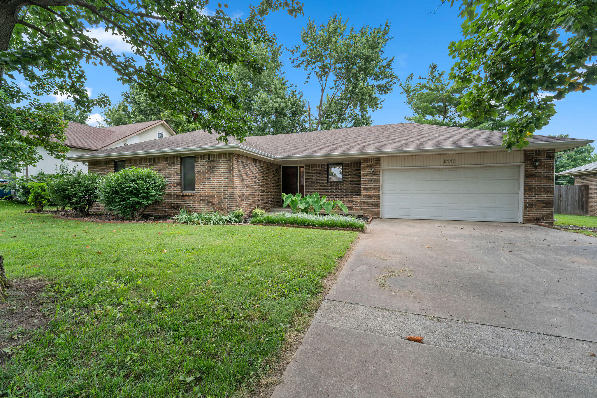 Photo of 2119 W Nottingham Street Springfield MO 65810