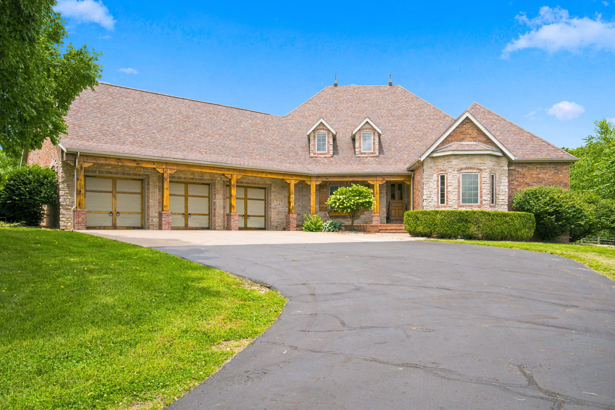 Photo of 5325 E Farm Rd 142 Springfield MO 65809