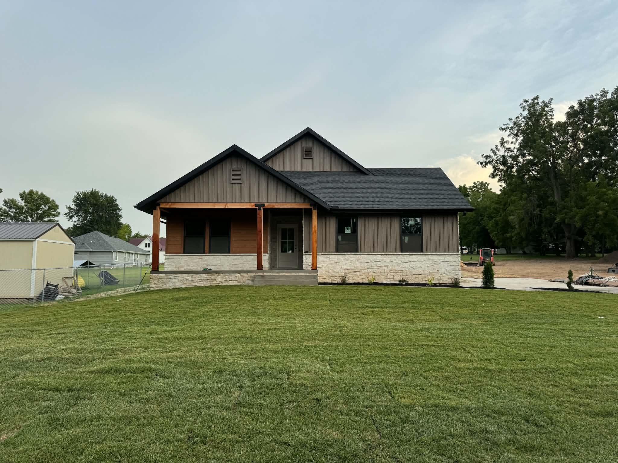 Photo of 302 W Linn Street Marionville MO 65705