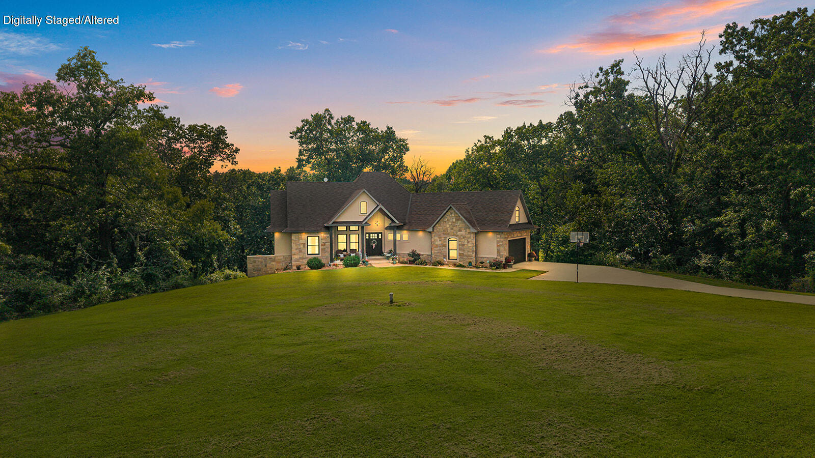 Photo of 300 Buena Vista Parkway Strafford MO 65757