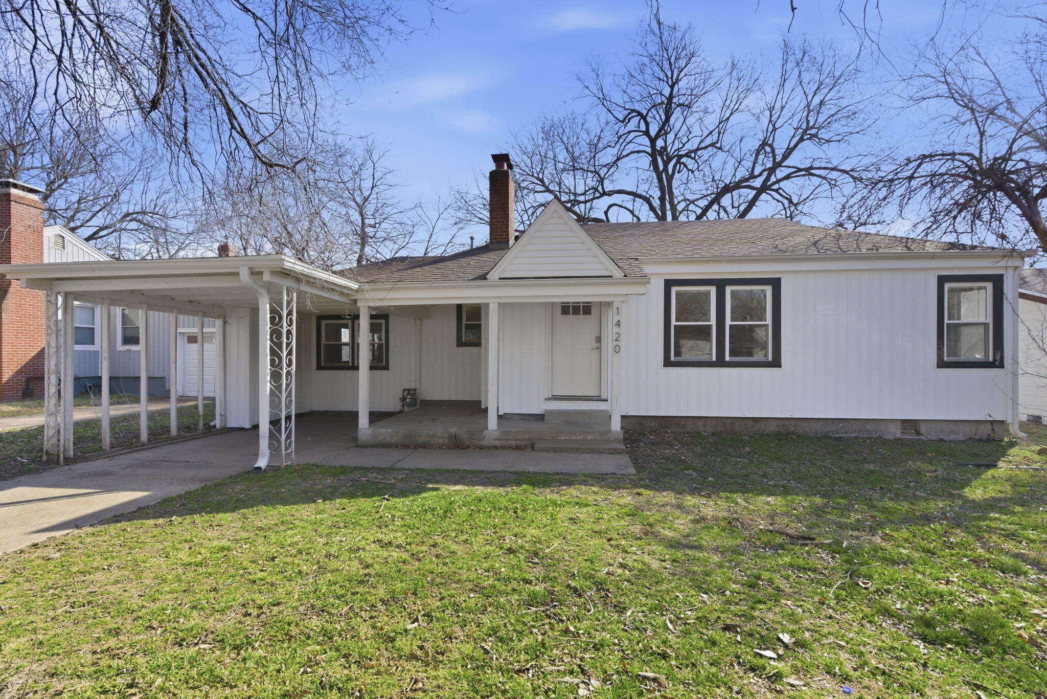 Photo of 1420 S Pickwick Avenue Springfield MO 65804