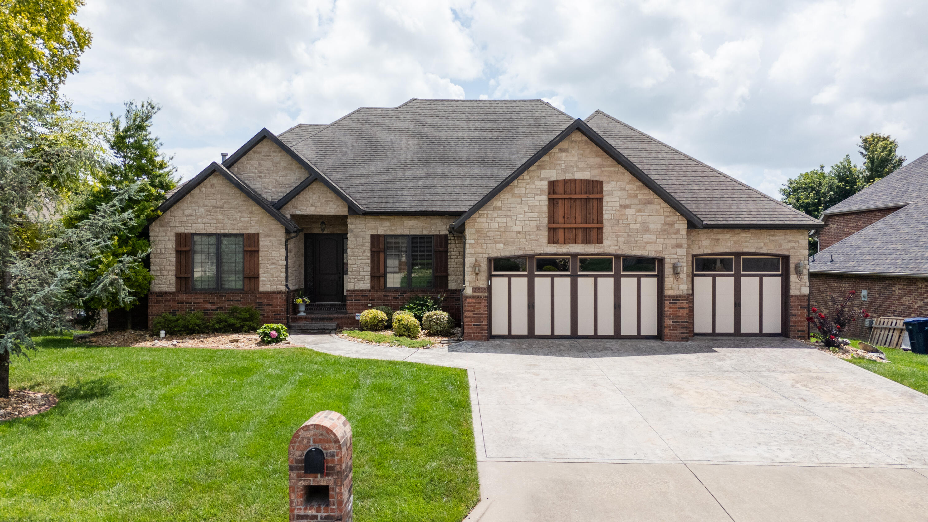 Photo of 2818 E Cherrybark Street Springfield MO 65804
