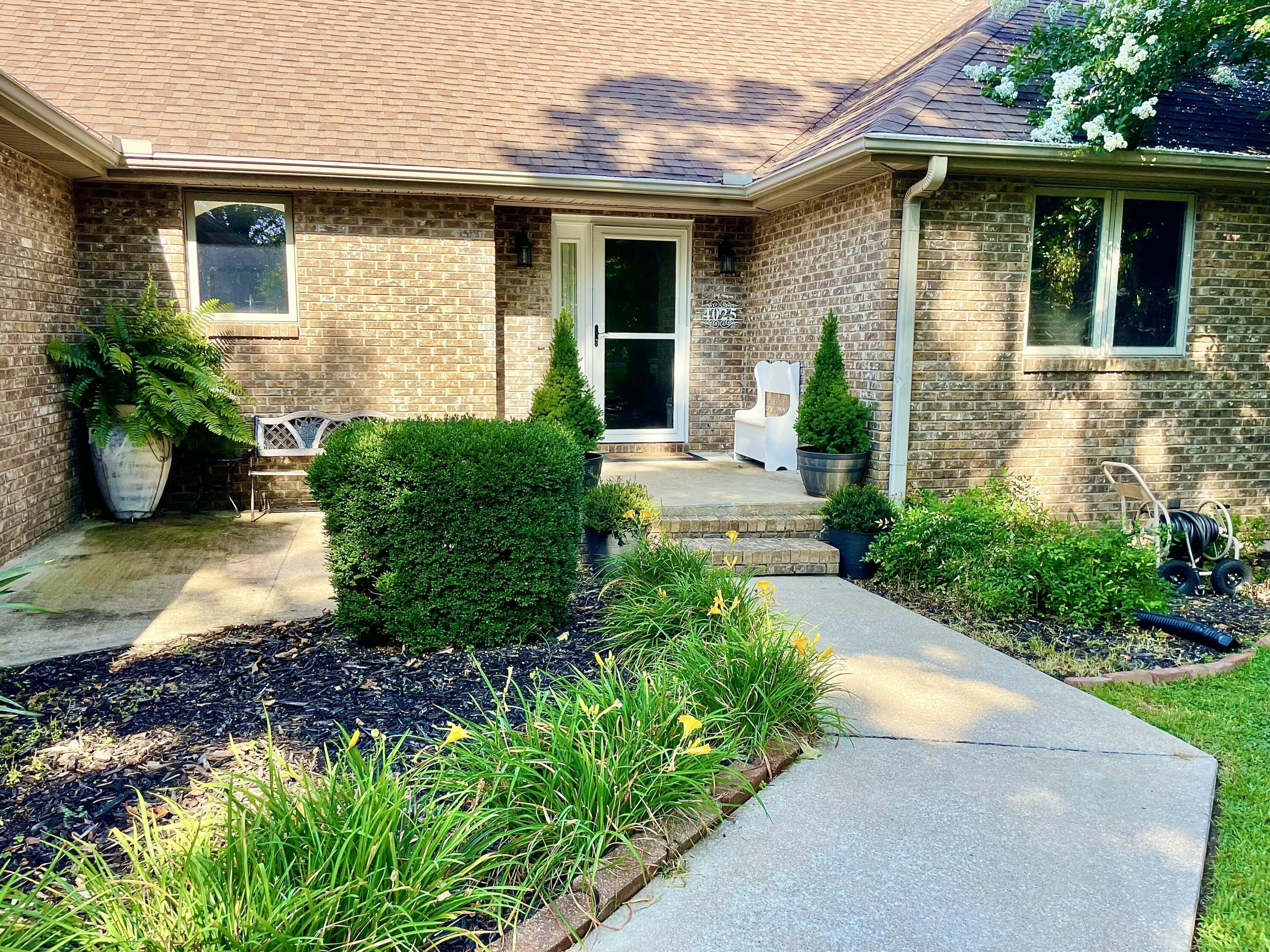 Photo of 4025 Deer Ridge Street Neosho MO 64850