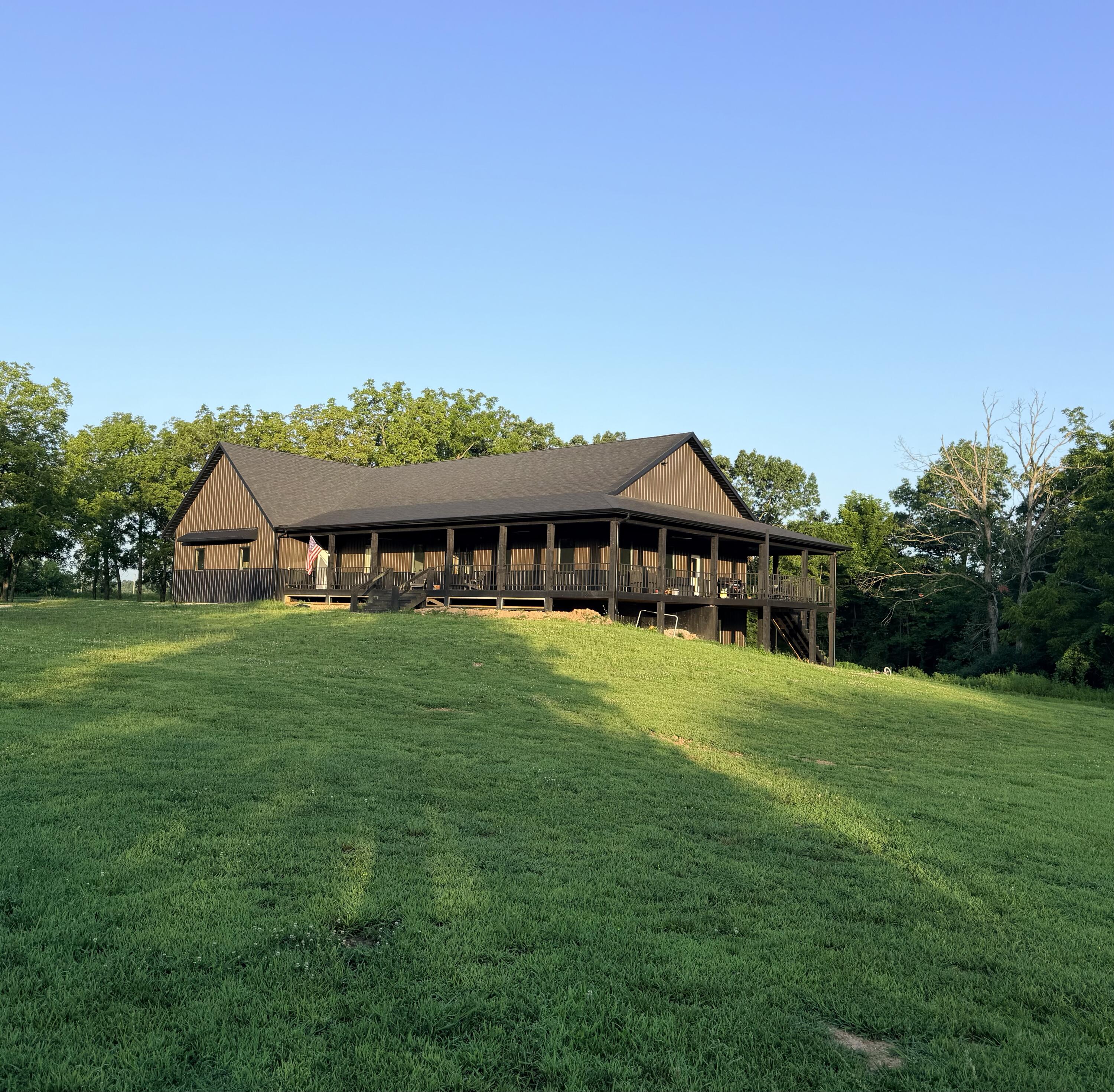 Photo of 71 Castlegate Drive Seymour MO 65746